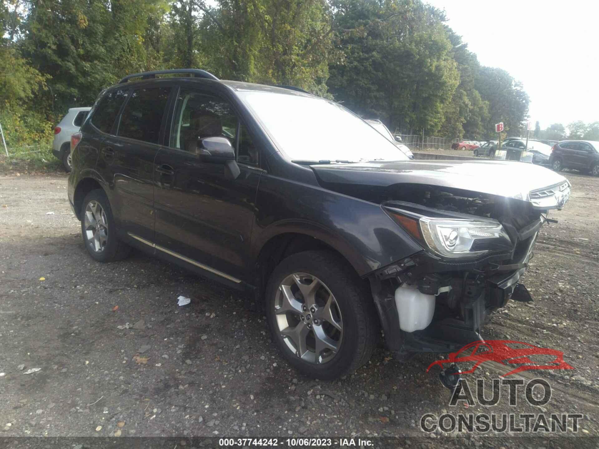 SUBARU FORESTER 2018 - JF2SJAWC8JH610620
