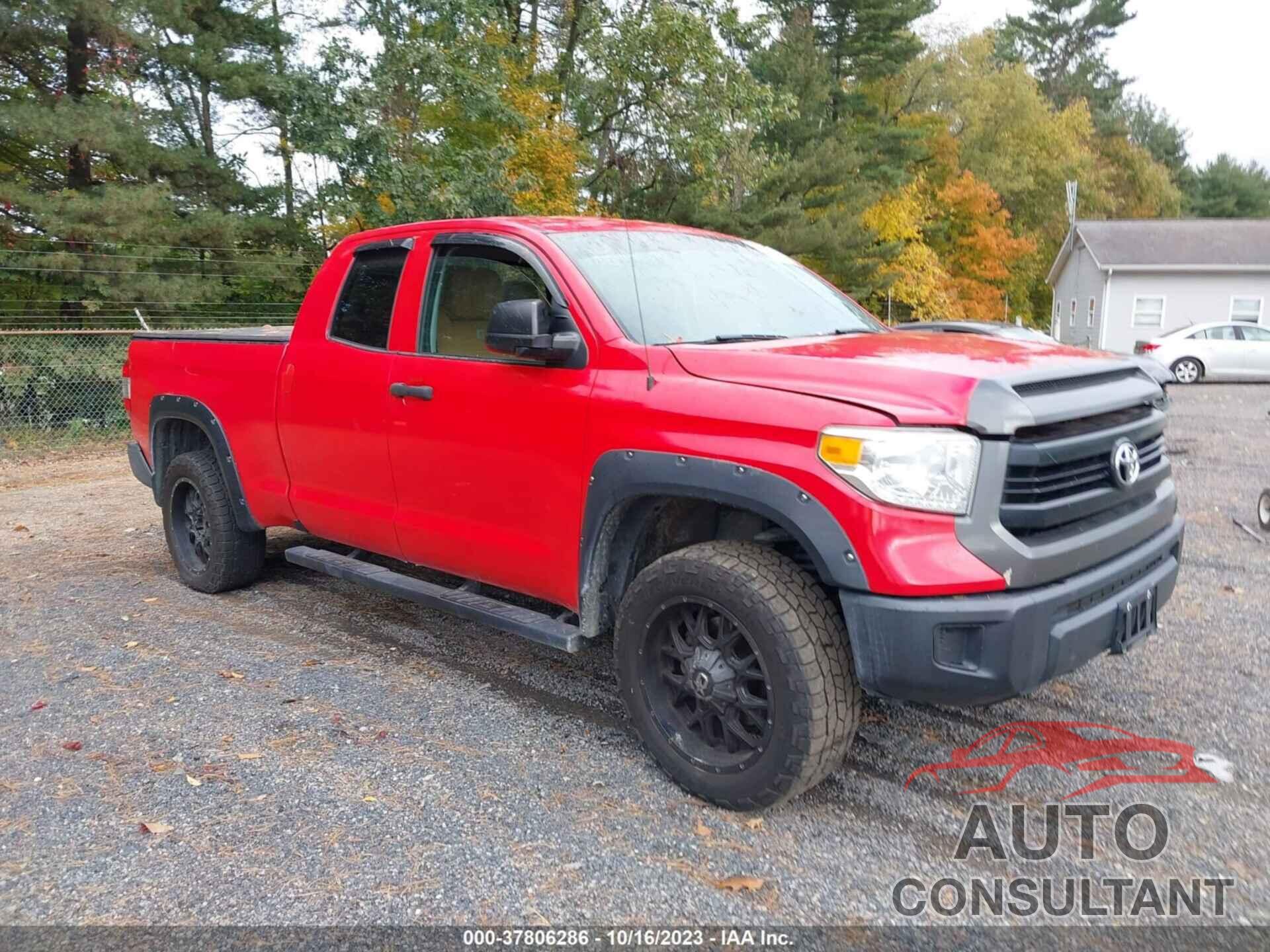 TOYOTA TUNDRA 2016 - 5TFUM5F10GX064902