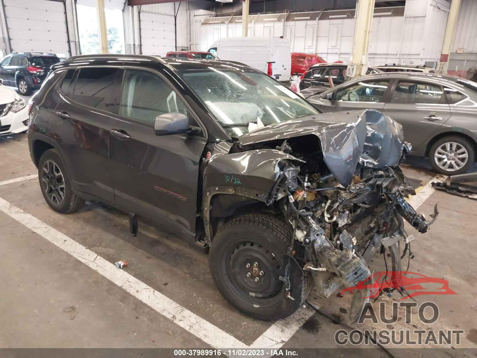 JEEP COMPASS 2019 - 3C4NJDDB2KT645227