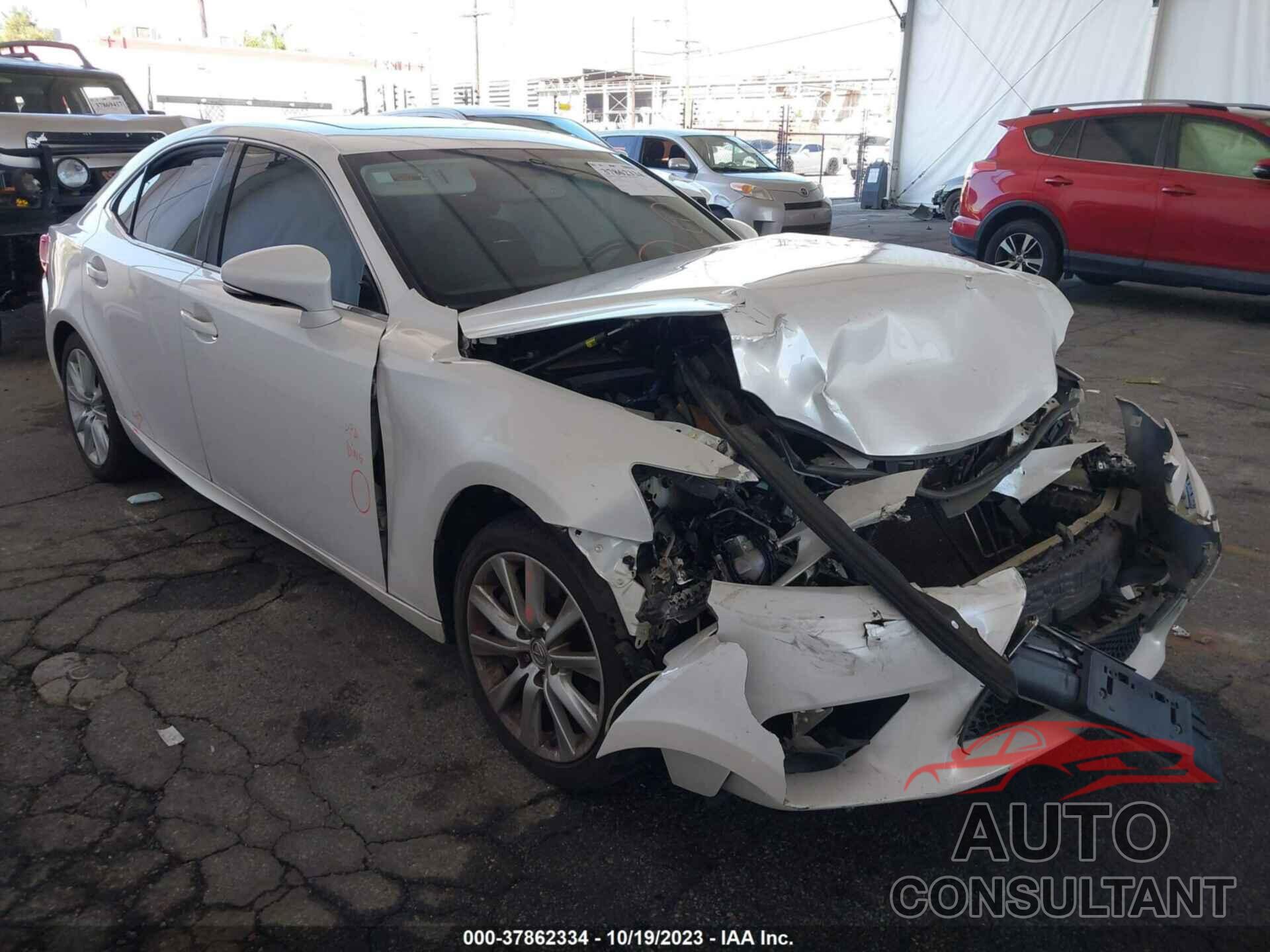 LEXUS IS 200T 2016 - JTHBA1D20G5009168