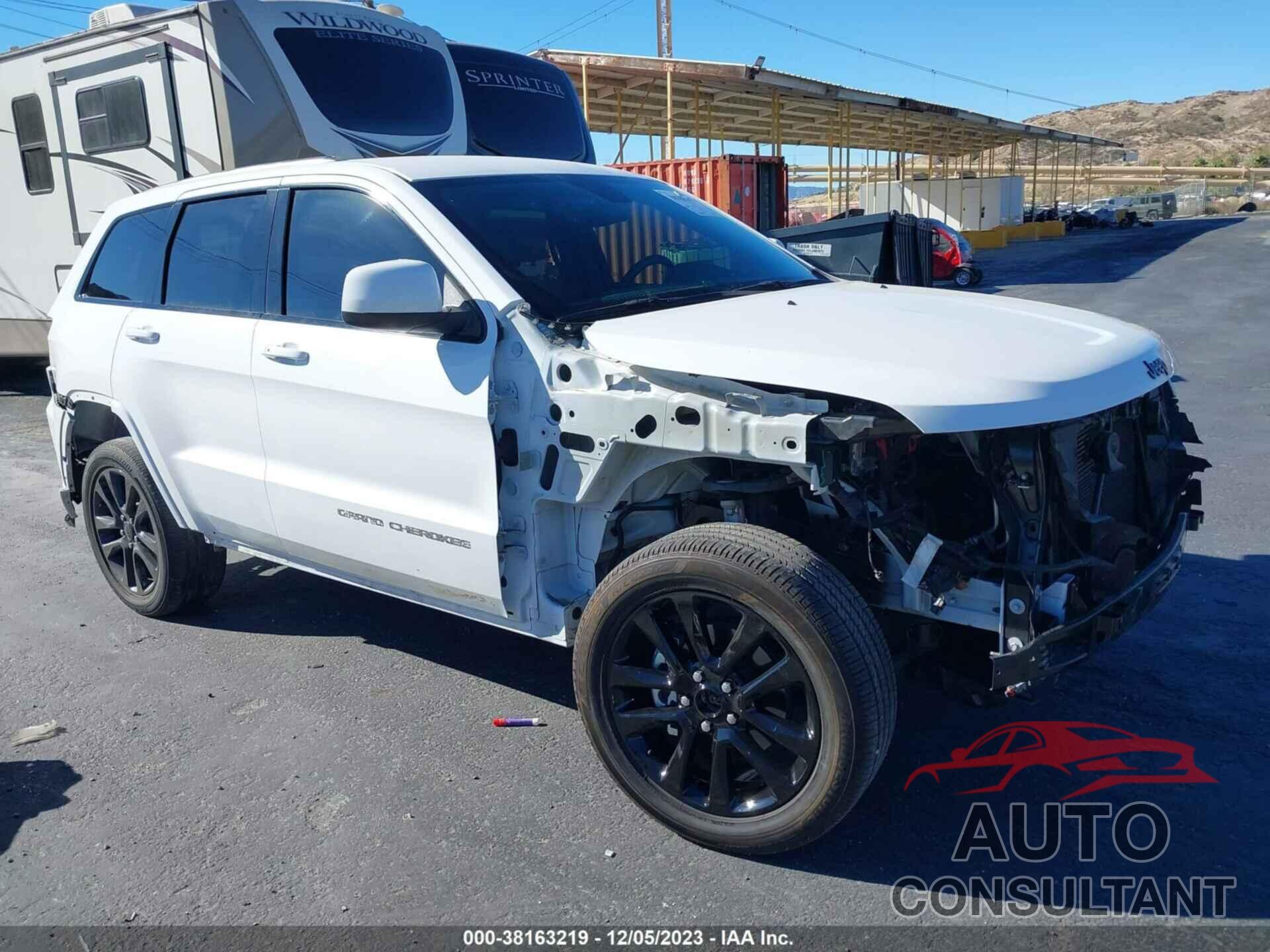 JEEP GRAND CHEROKEE 2018 - 1C4RJFAG5JC225923