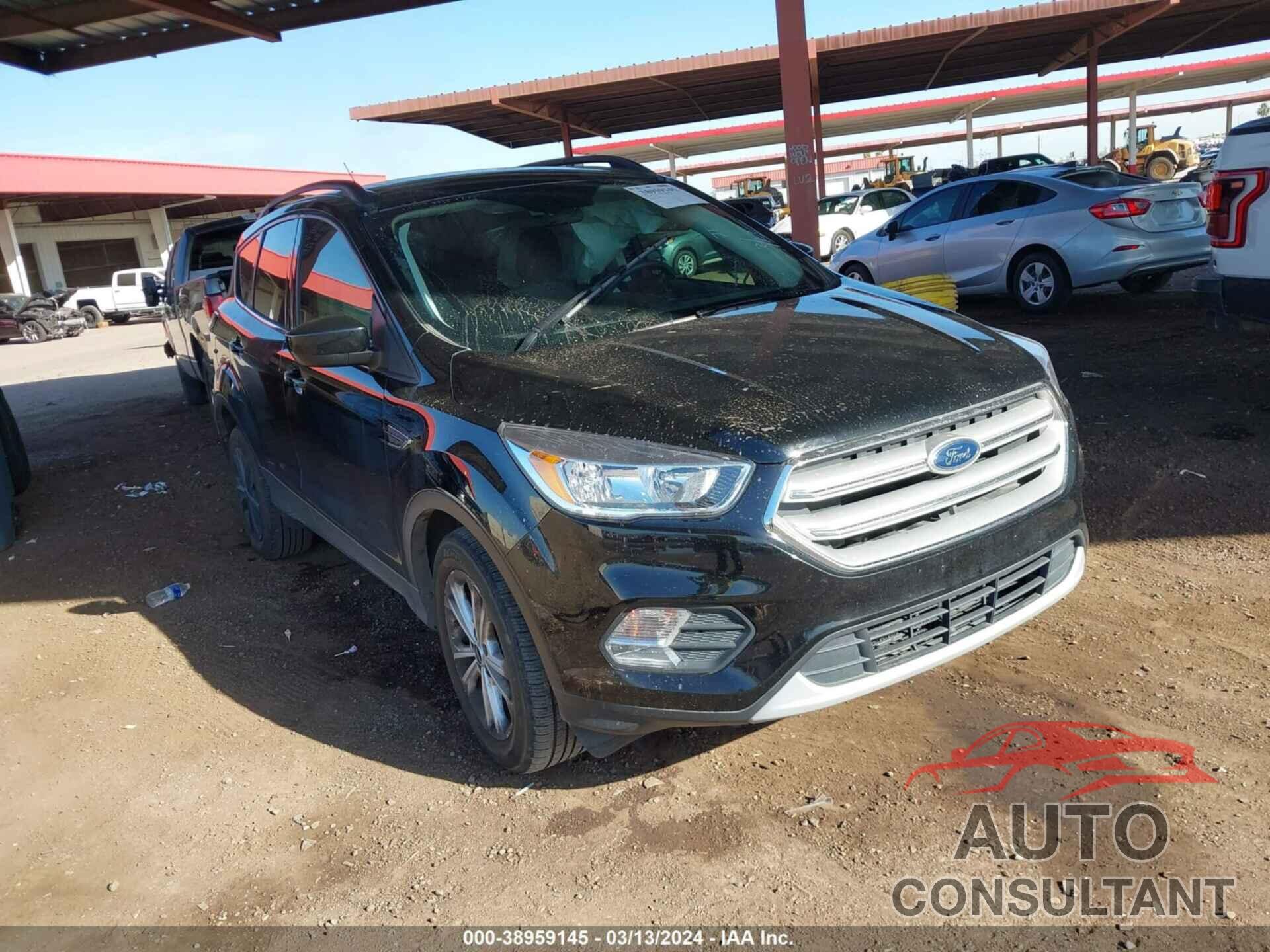 FORD ESCAPE 2018 - 1FMCU0GD2JUC61338