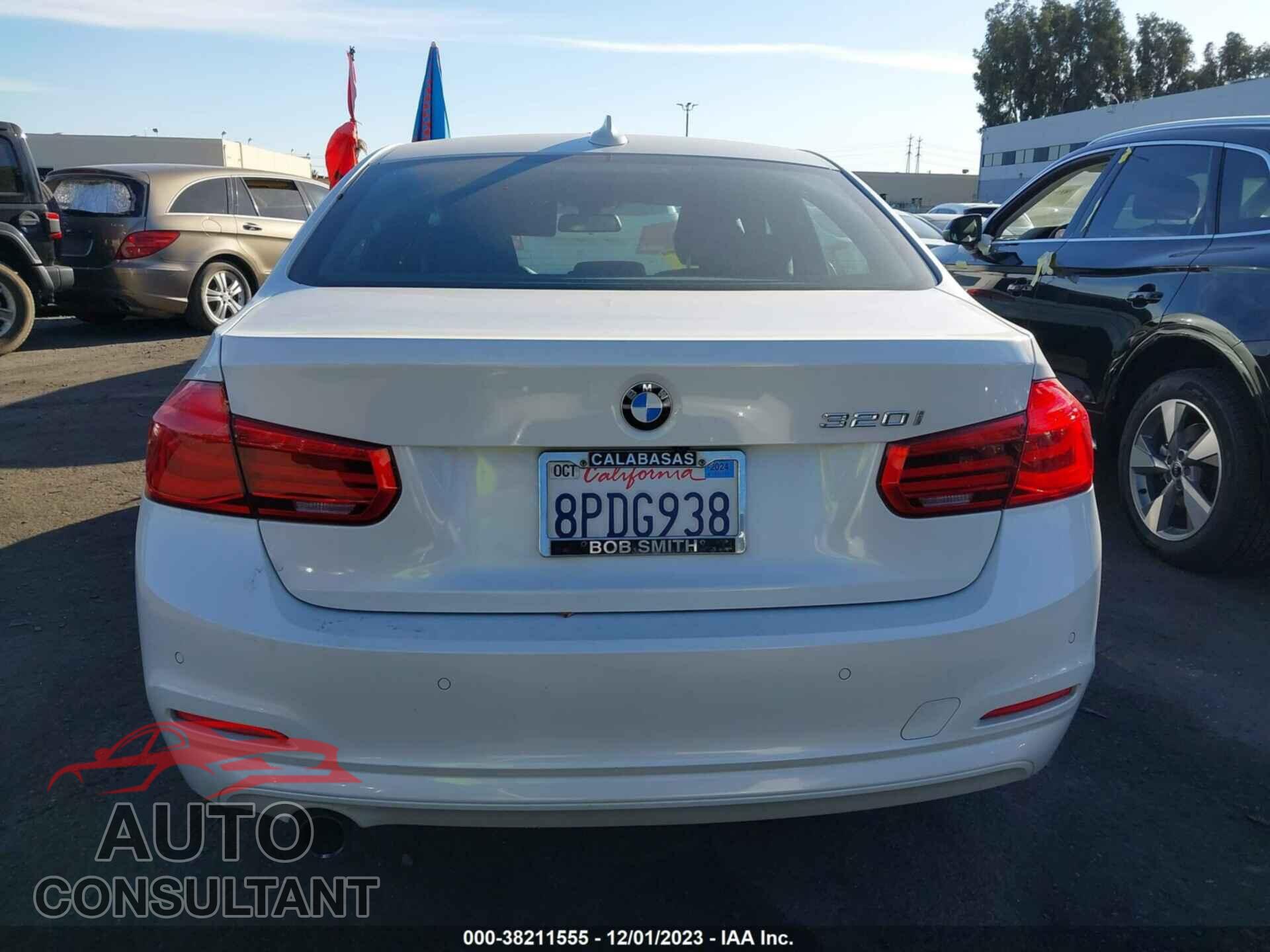 BMW 320I 2016 - WBA8E1G56GNU11229