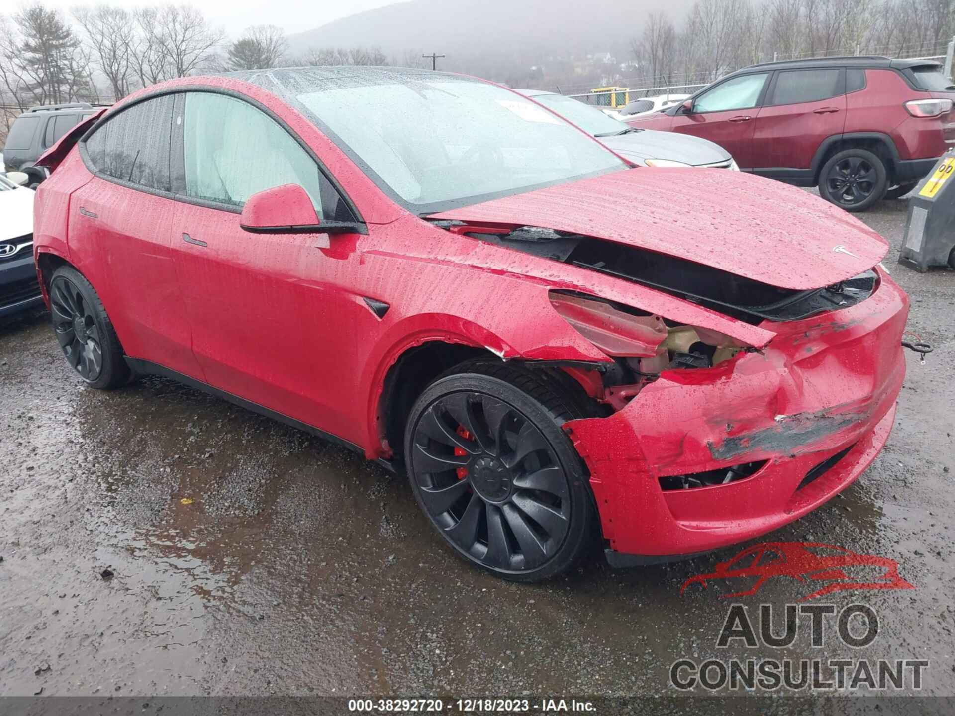 TESLA MODEL Y 2023 - 7SAYGDEF9PF884666
