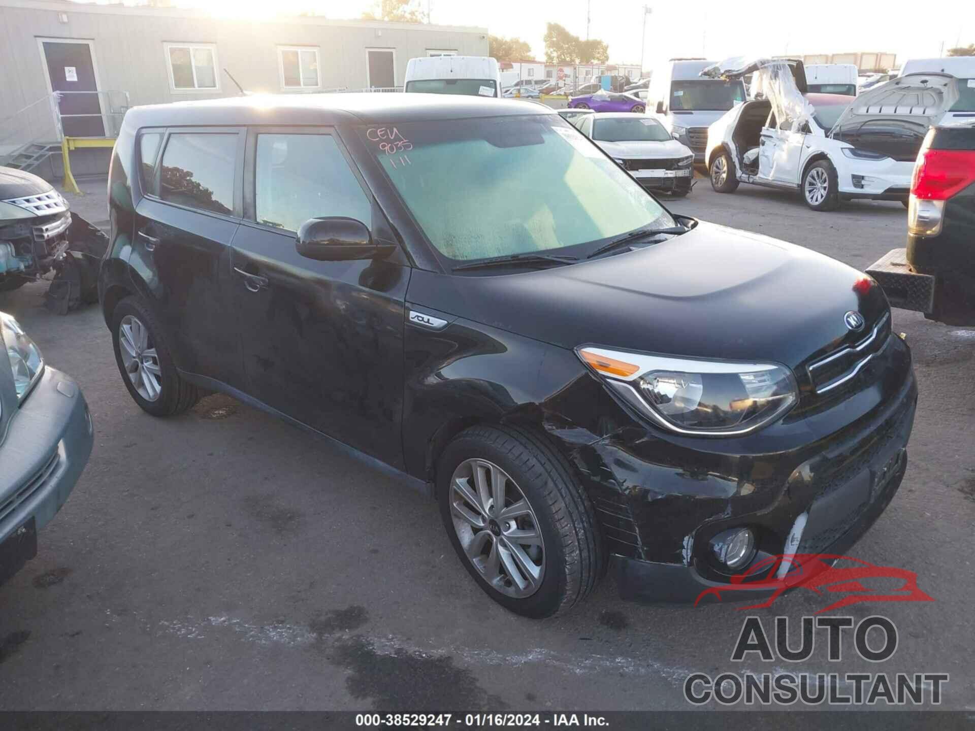 KIA SOUL 2018 - KNDJP3A51J7579035