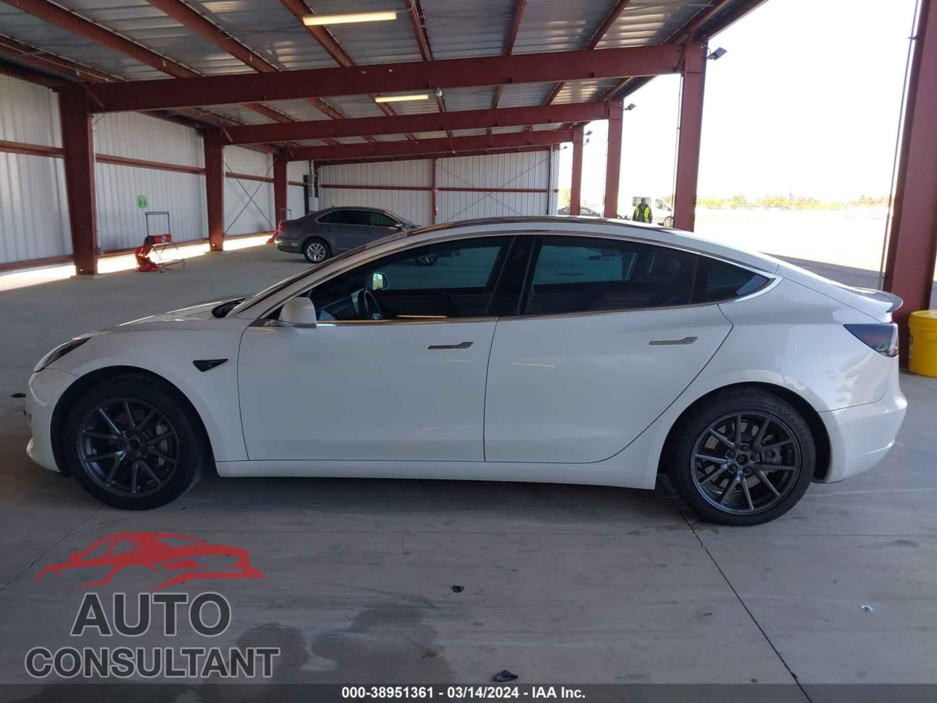 TESLA MODEL 3 2018 - 5YJ3E1EA2JF017410