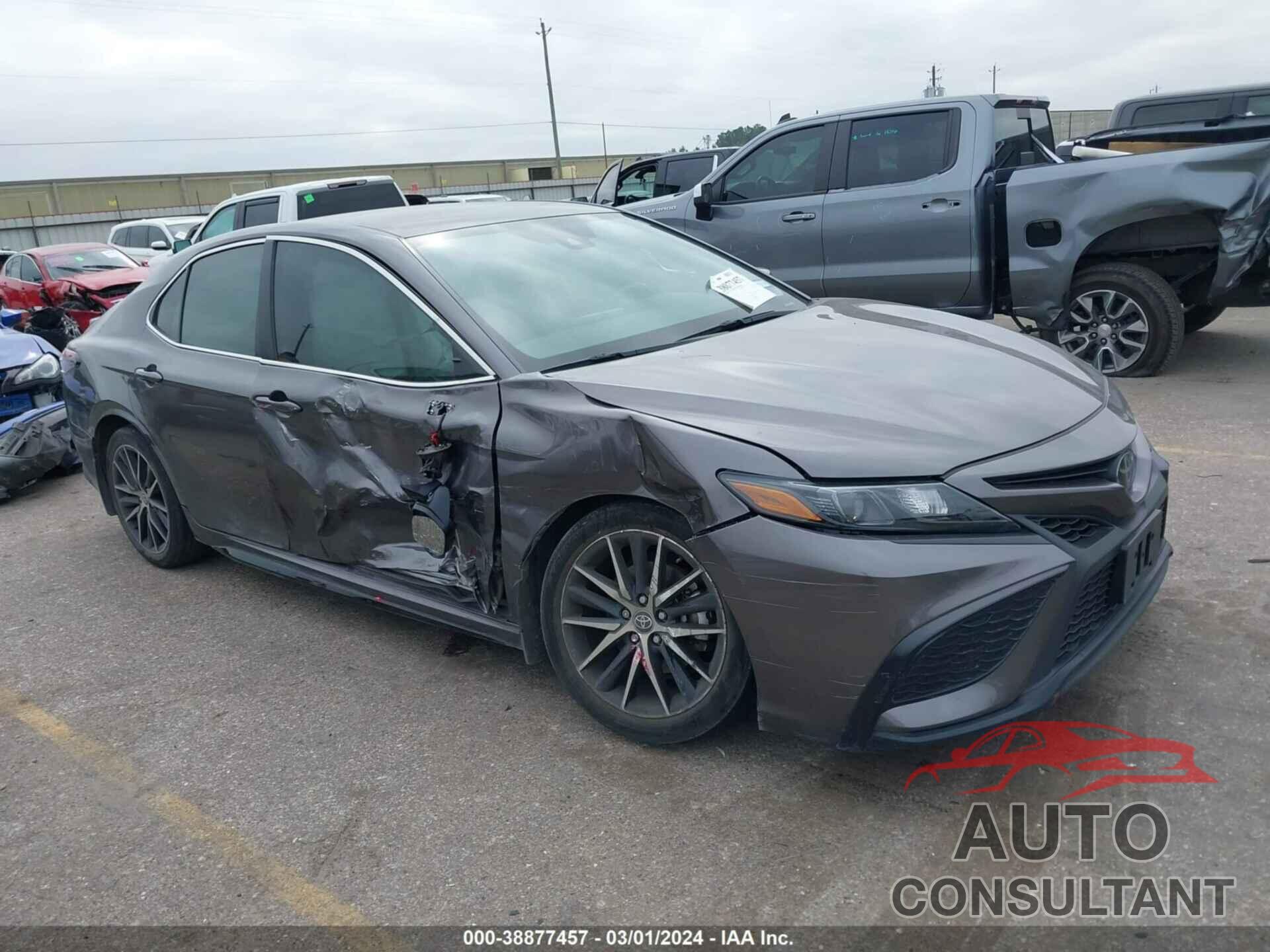 TOYOTA CAMRY 2023 - 4T1T11AK4PU759586