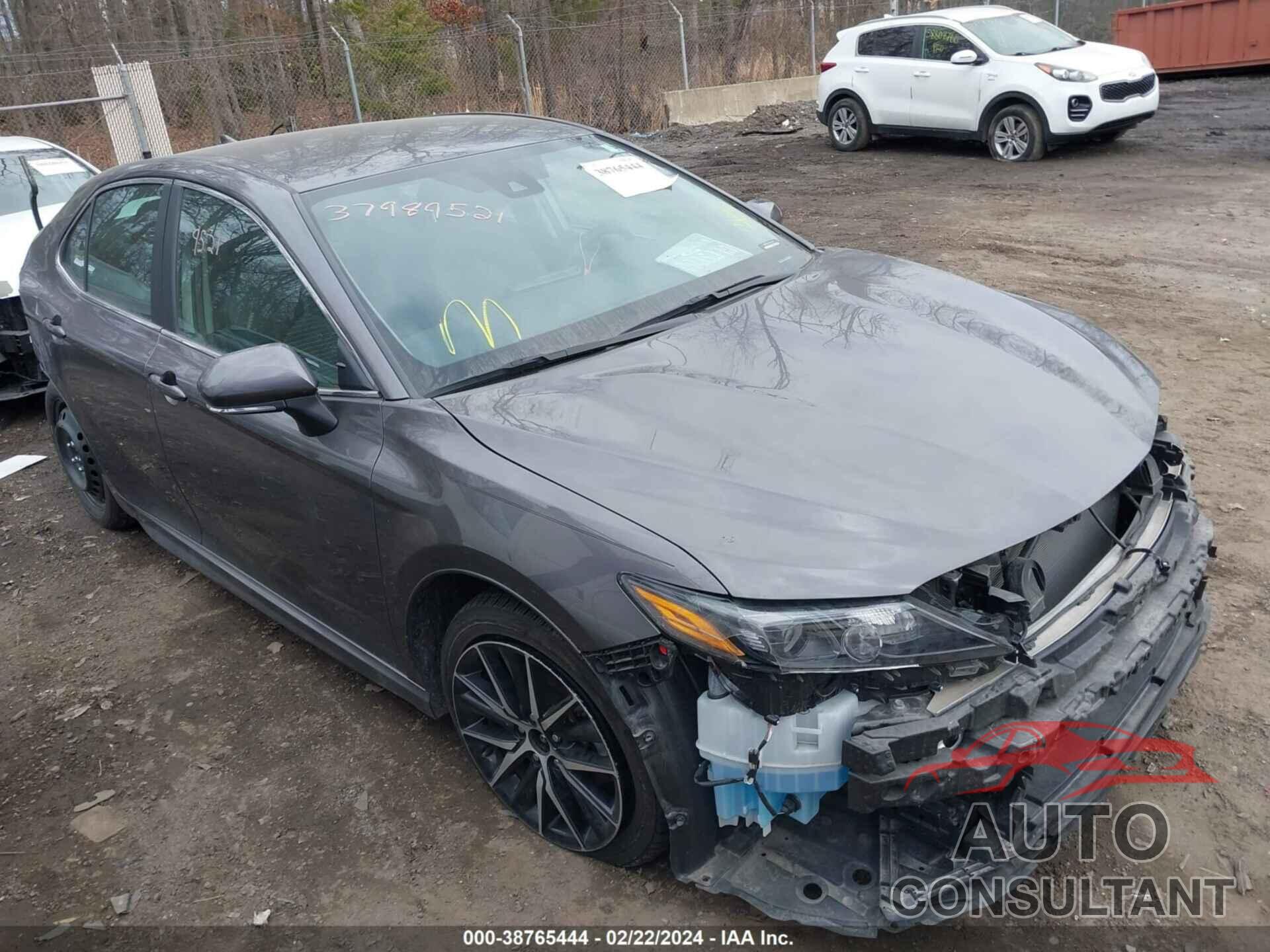 TOYOTA CAMRY 2023 - 4T1G11AK9PU732160