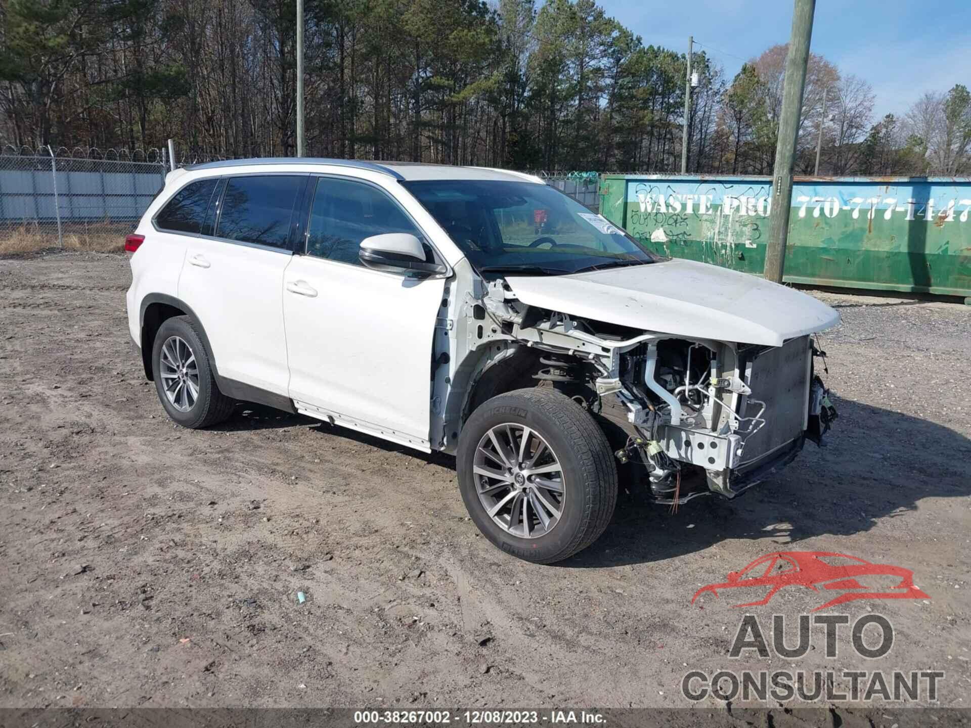 TOYOTA HIGHLANDER 2019 - 5TDJZRFH8KS620011