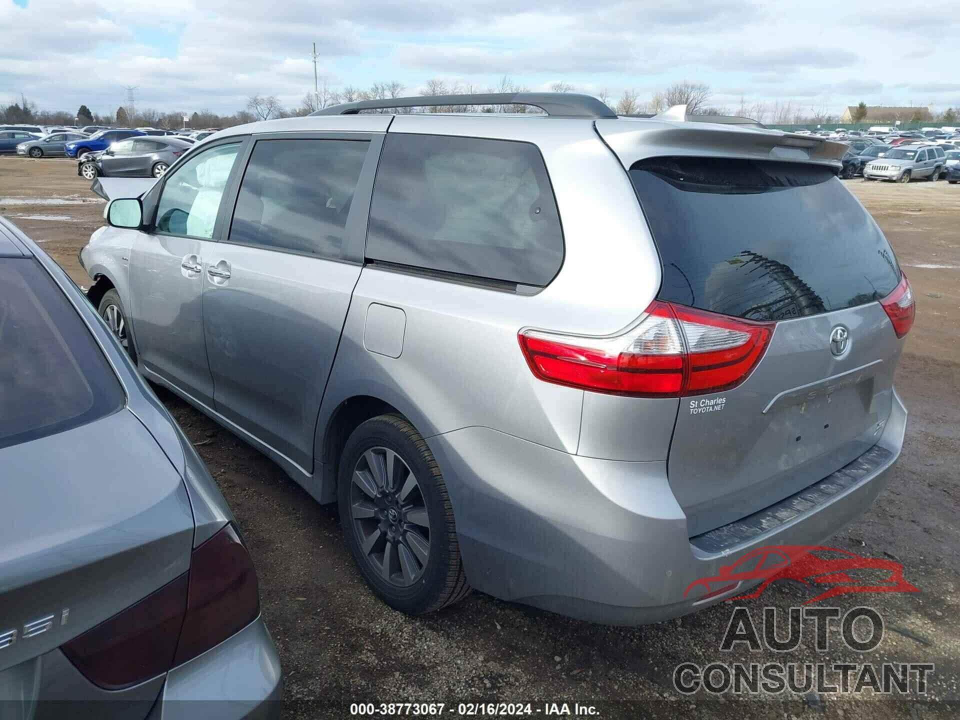 TOYOTA SIENNA 2018 - 5TDDZ3DC7JS196532