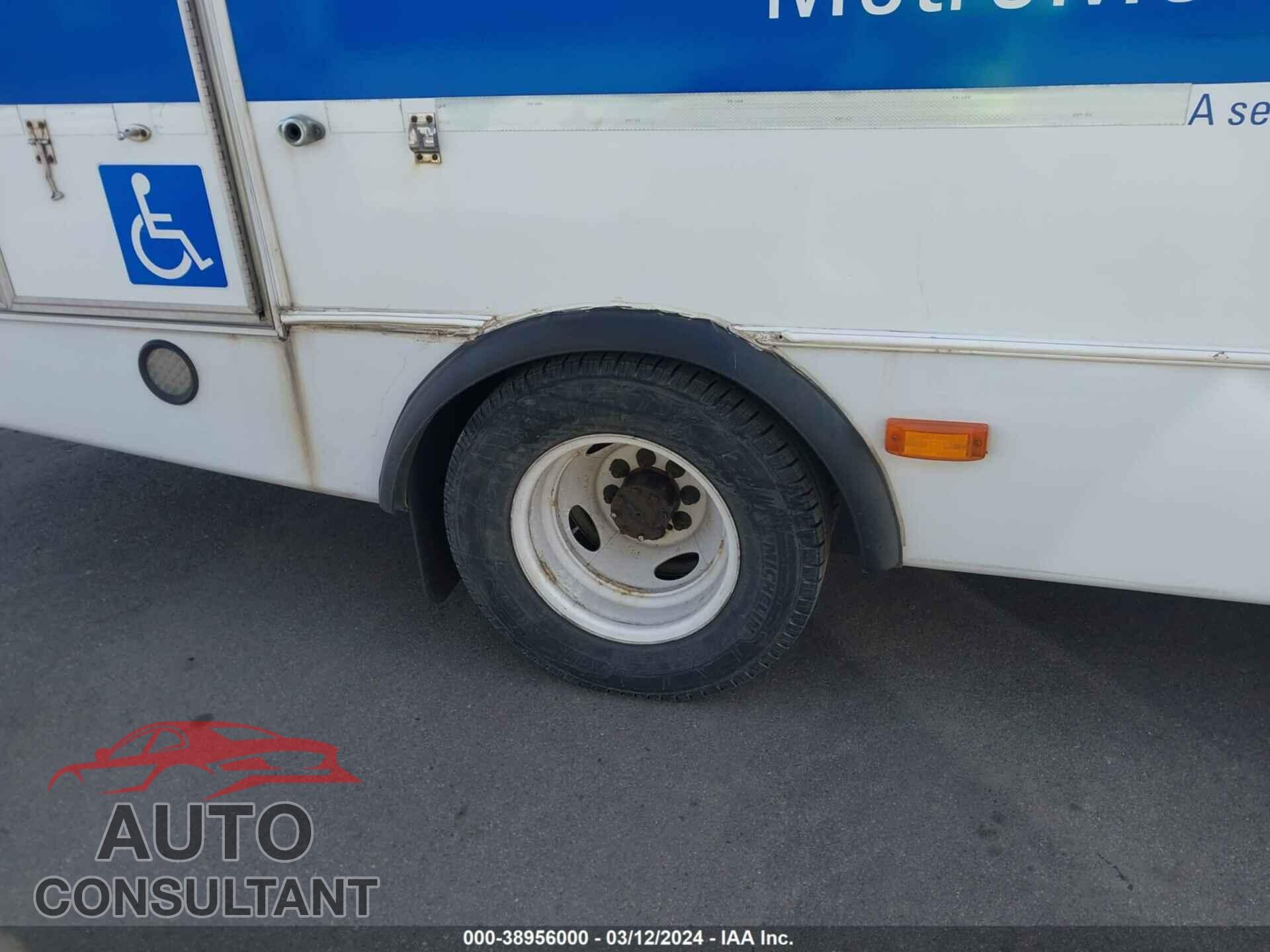 FORD E-450 CUTAWAY 2017 - 1FDFE4FS4HDC37814