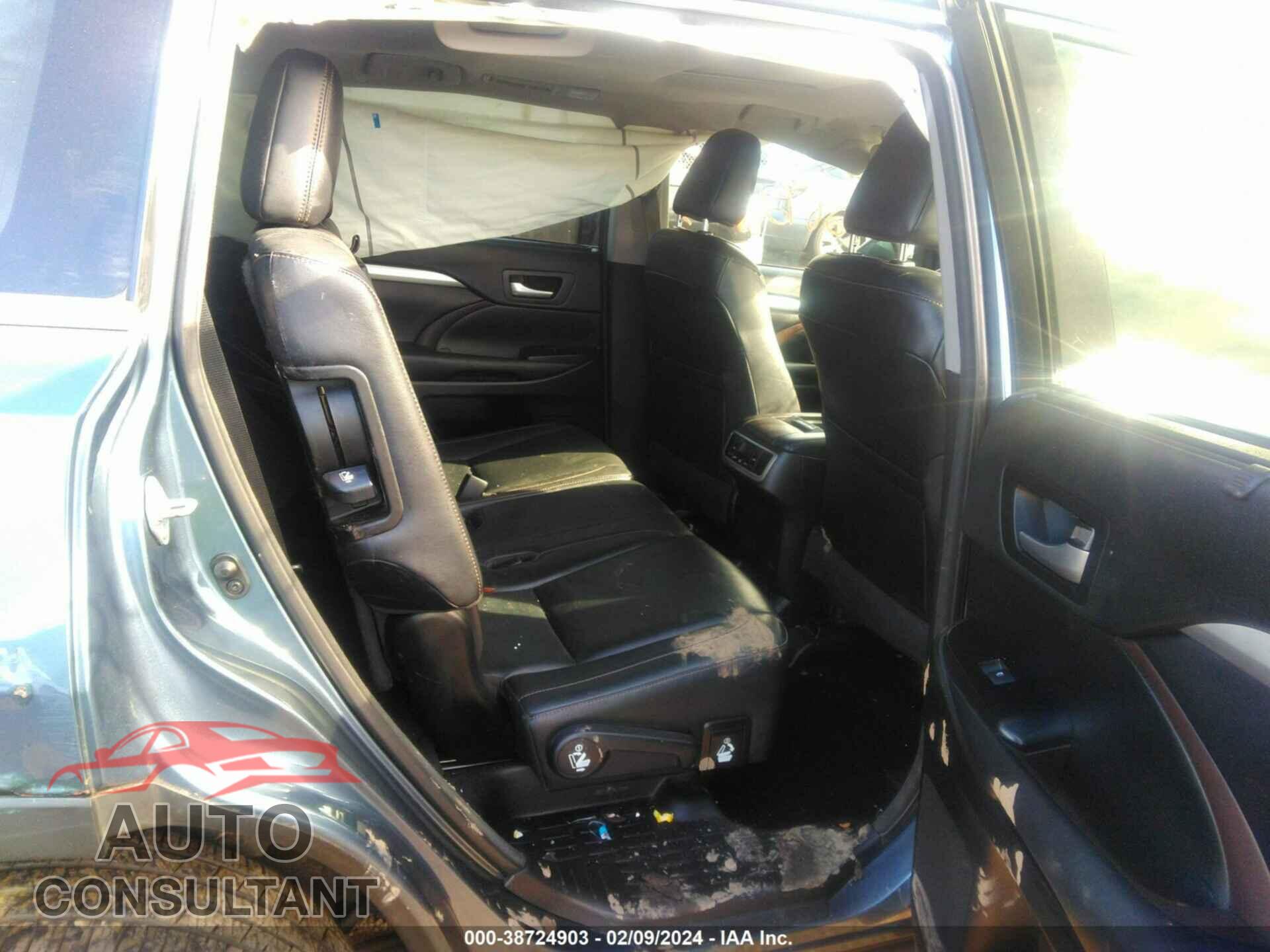 TOYOTA HIGHLANDER 2017 - 5TDJZRFHXHS416139