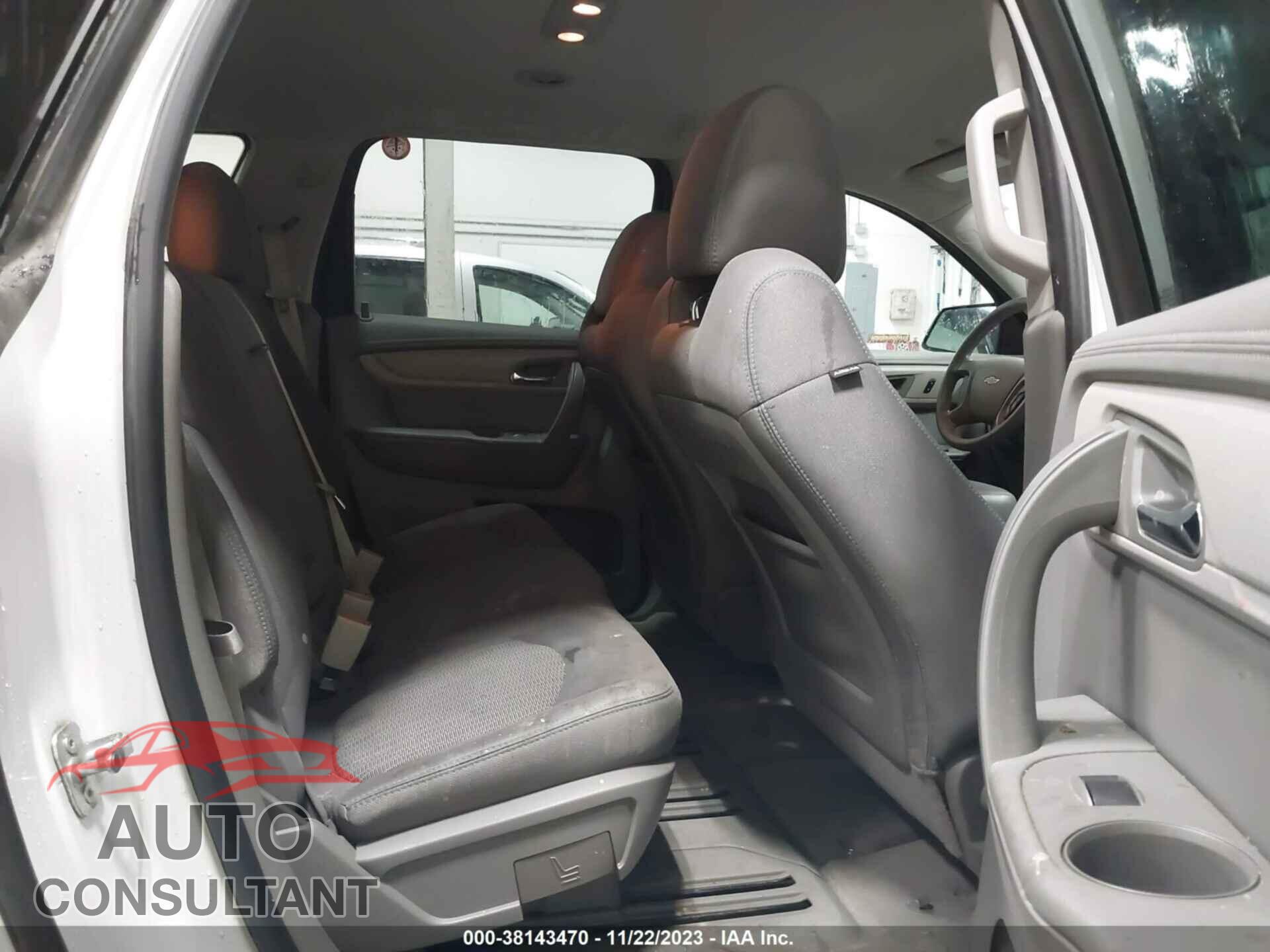 CHEVROLET TRAVERSE 2017 - 1GNKVFED0HJ149451