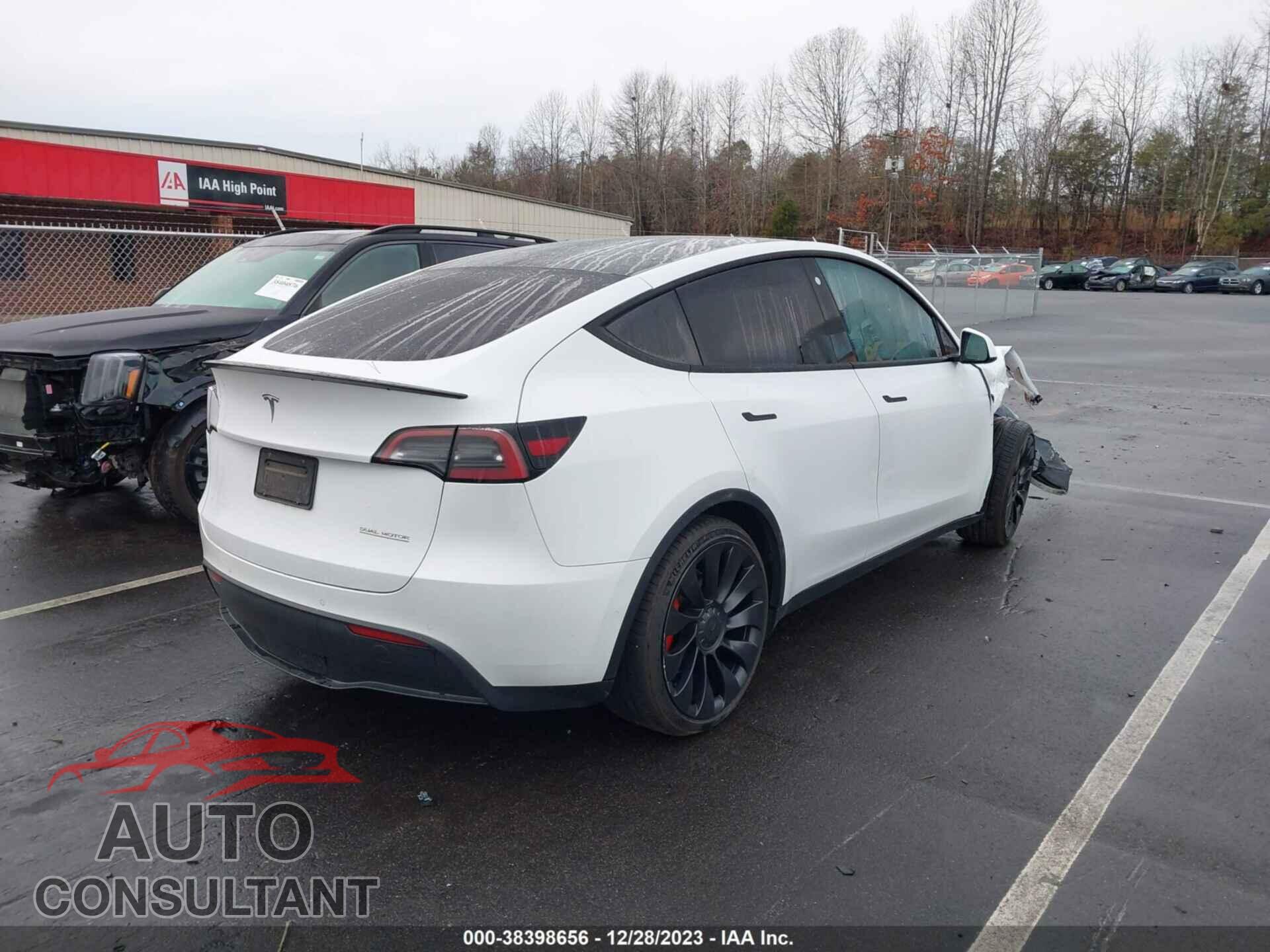 TESLA MODEL Y 2022 - 7SAYGDEF5NF464089