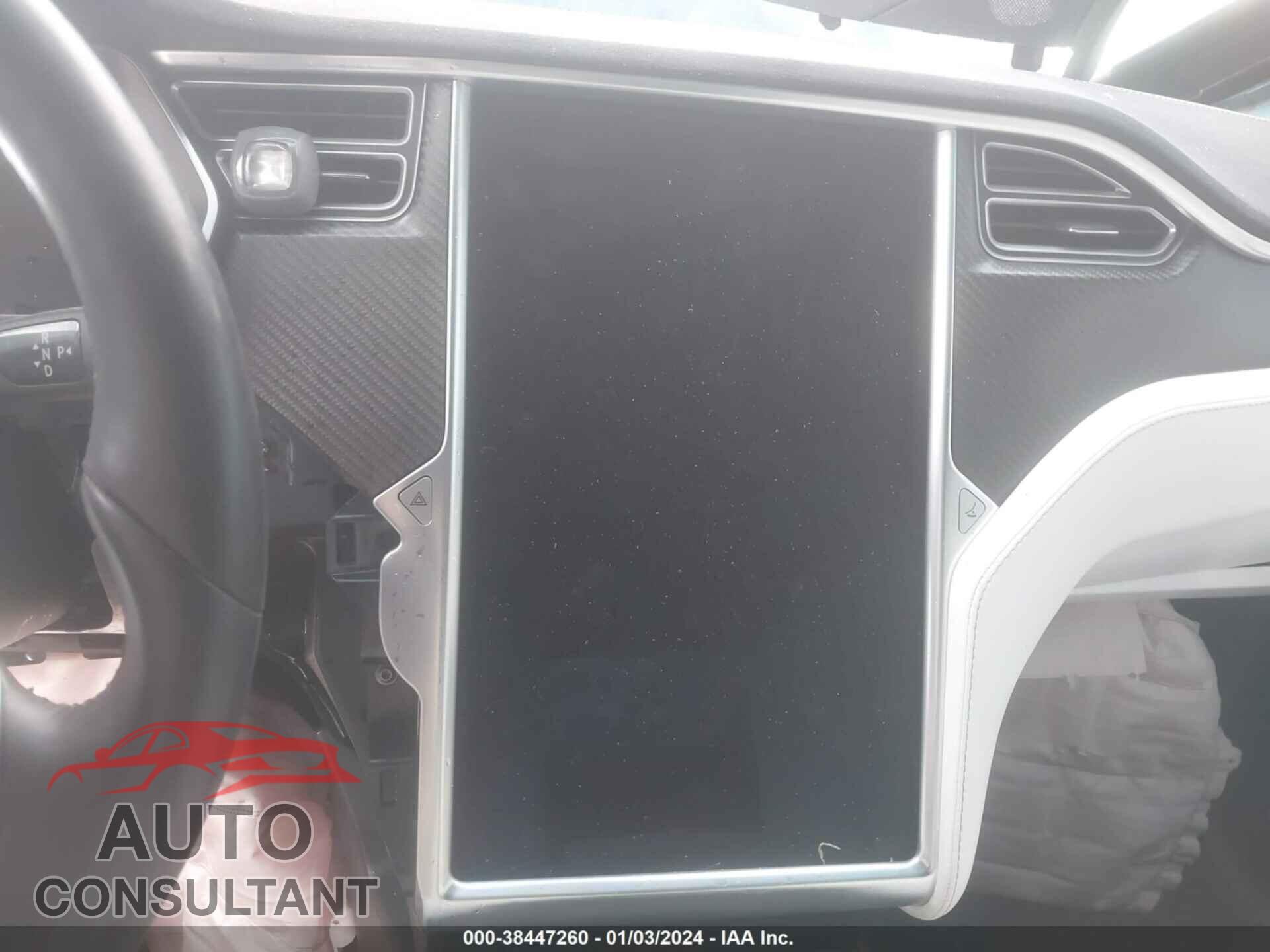 TESLA MODEL X 2017 - 5YJXCBE21HF040161