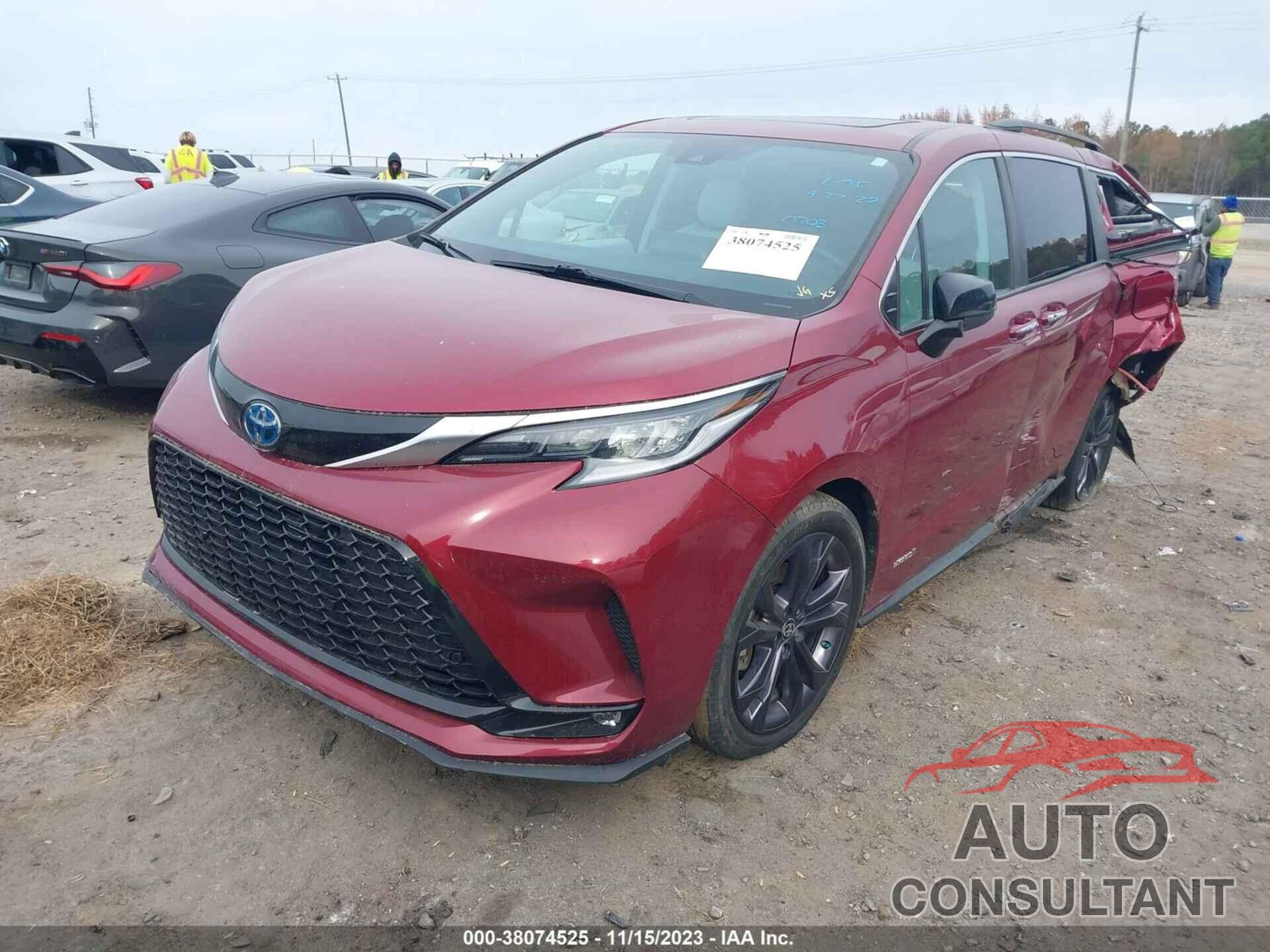 TOYOTA SIENNA 2021 - 5TDXRKEC0MS070703