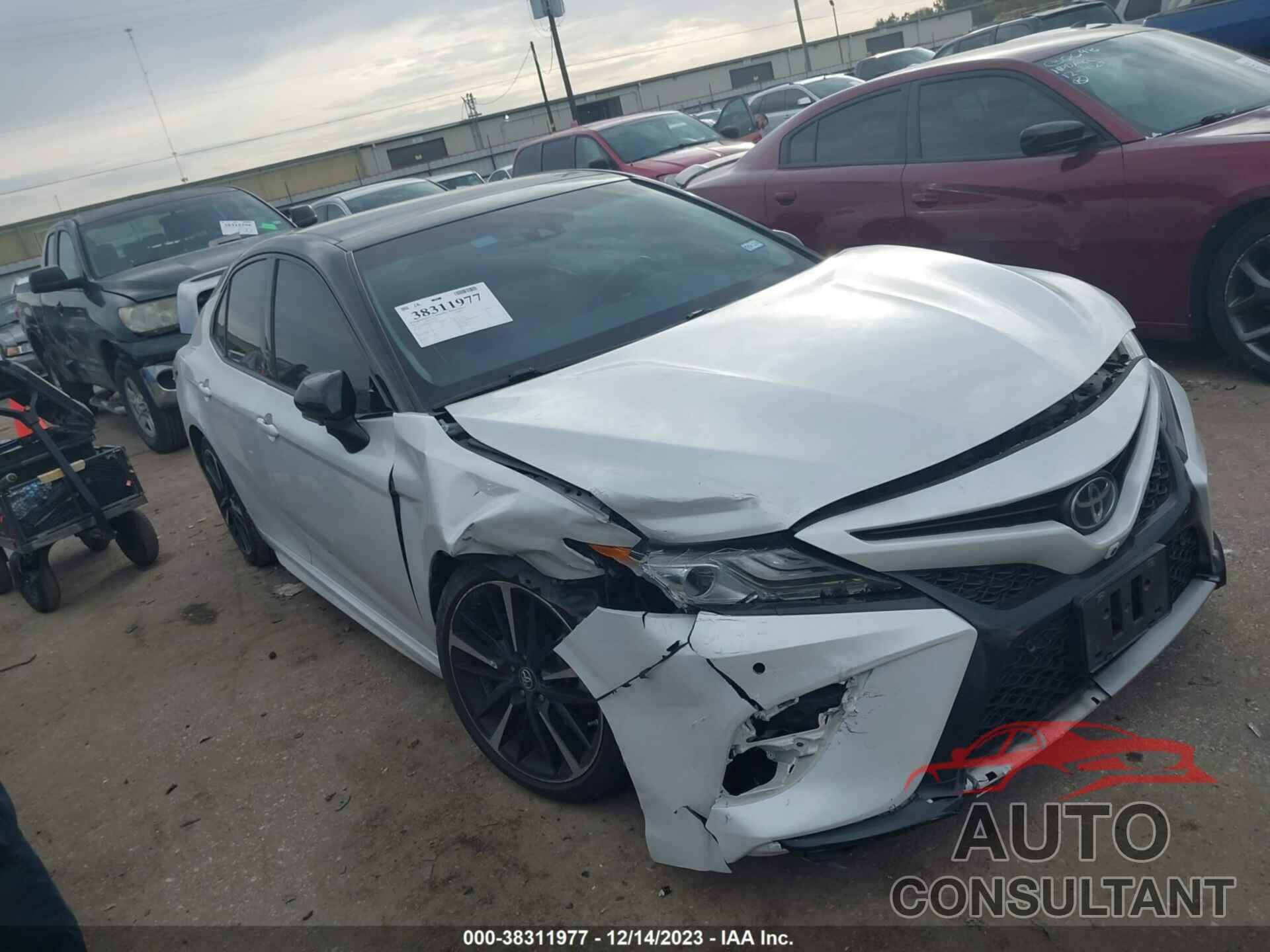 TOYOTA CAMRY 2018 - 4T1B61HK7JU121374