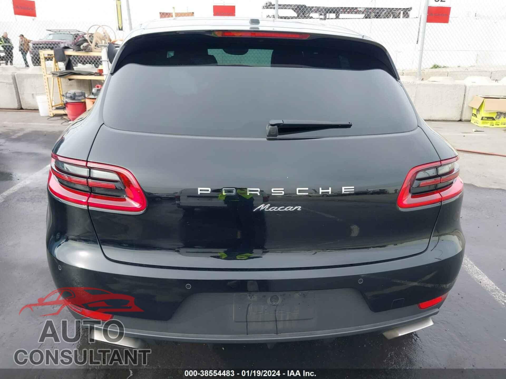 PORSCHE MACAN 2018 - WP1AA2A53JLB00440