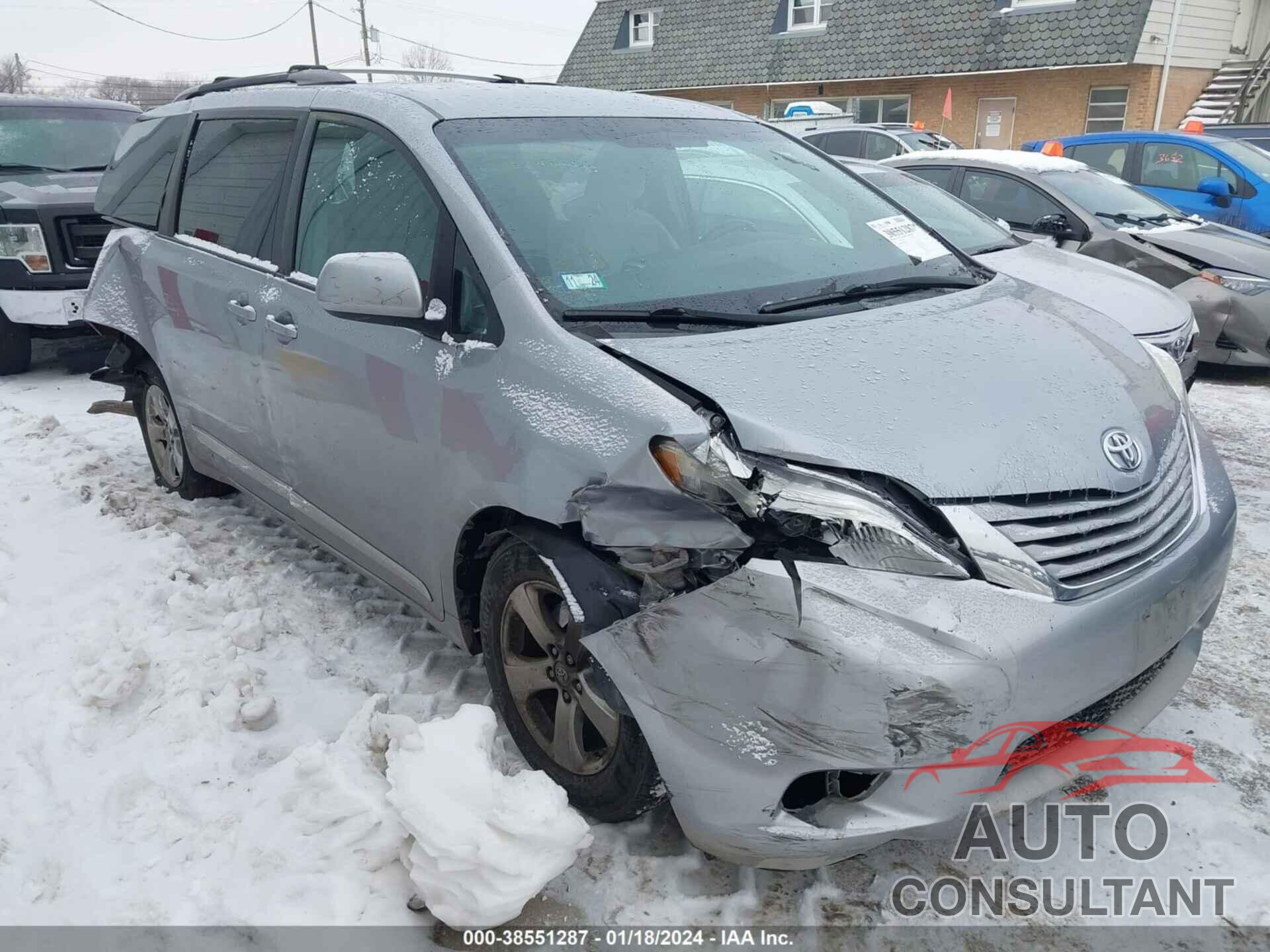 TOYOTA SIENNA 2017 - 5TDKZ3DC5HS794054