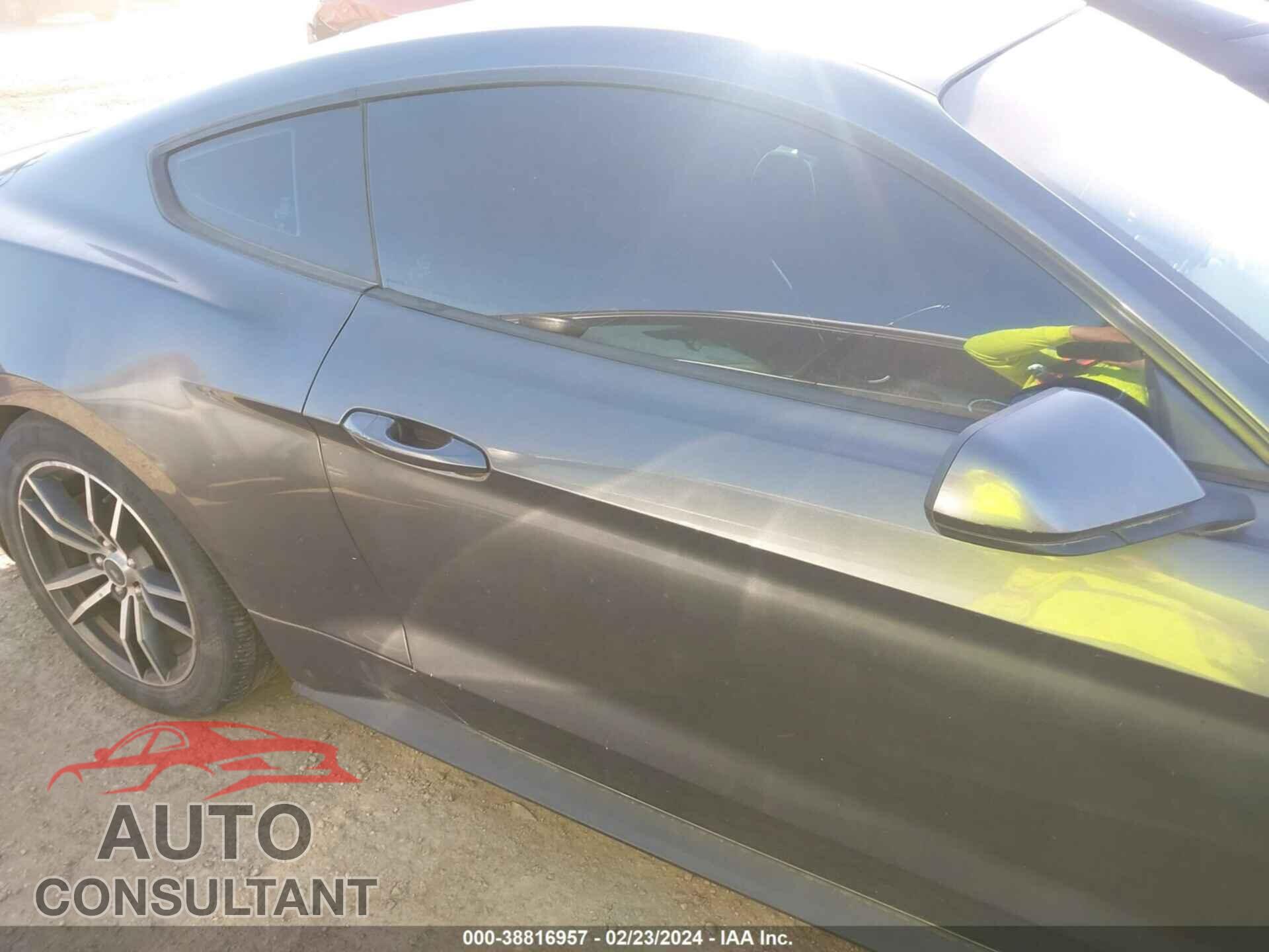 FORD MUSTANG 2017 - 1FA6P8TH2H5226096