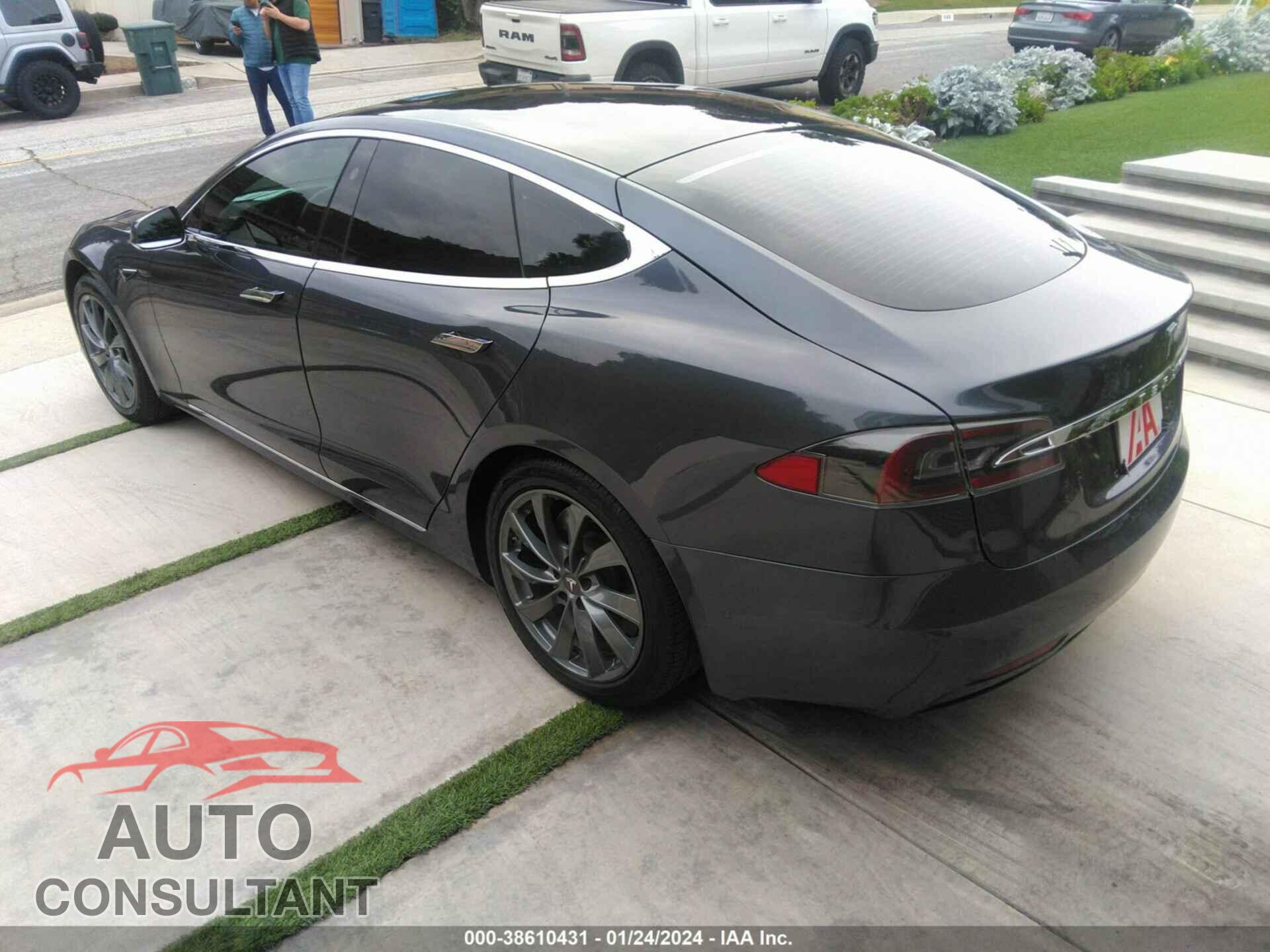 TESLA MODEL S 2020 - 5YJSA1E28LF391555