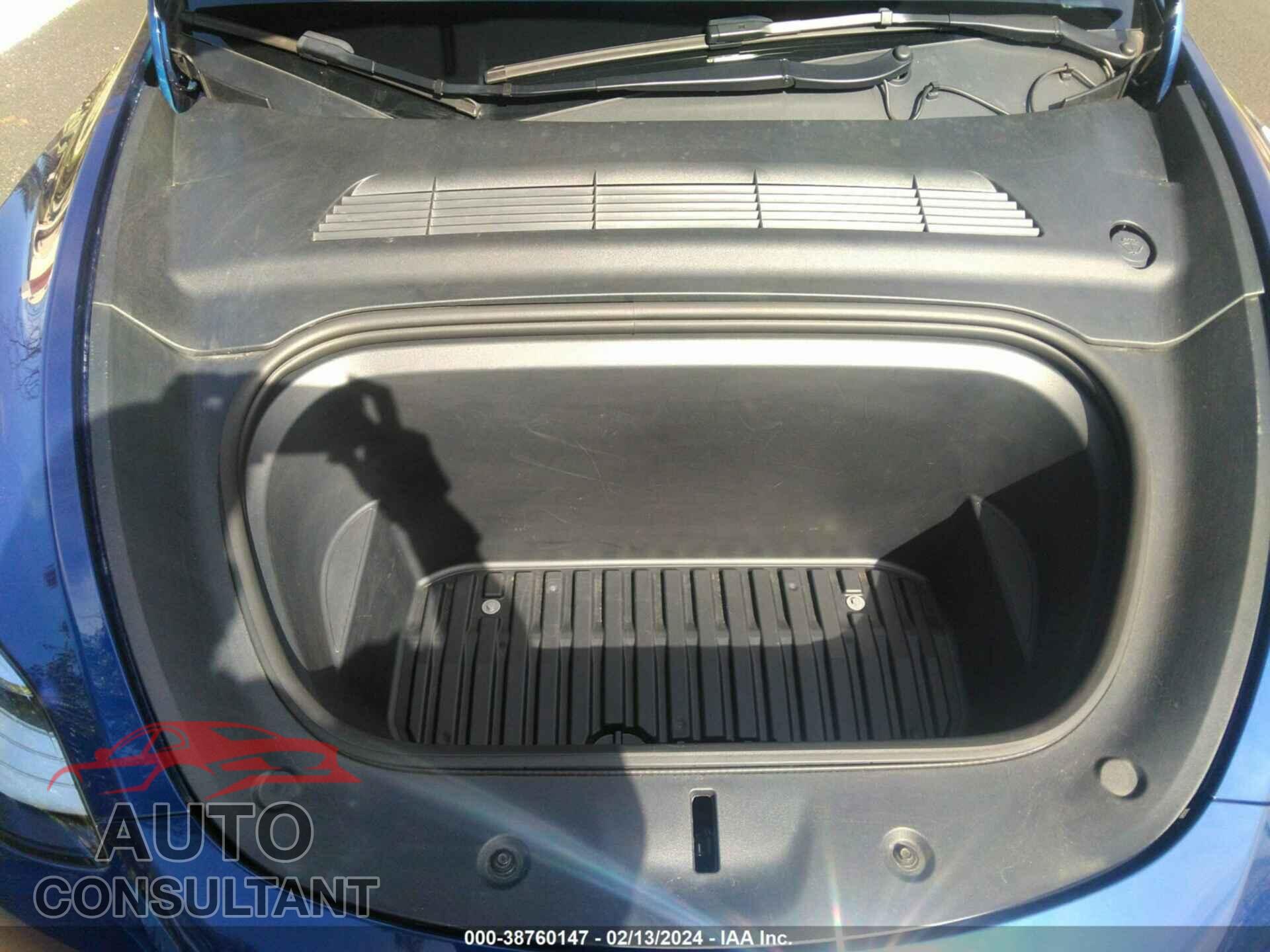 TESLA MODEL Y 2022 - 7SAYGDEE7NF480253