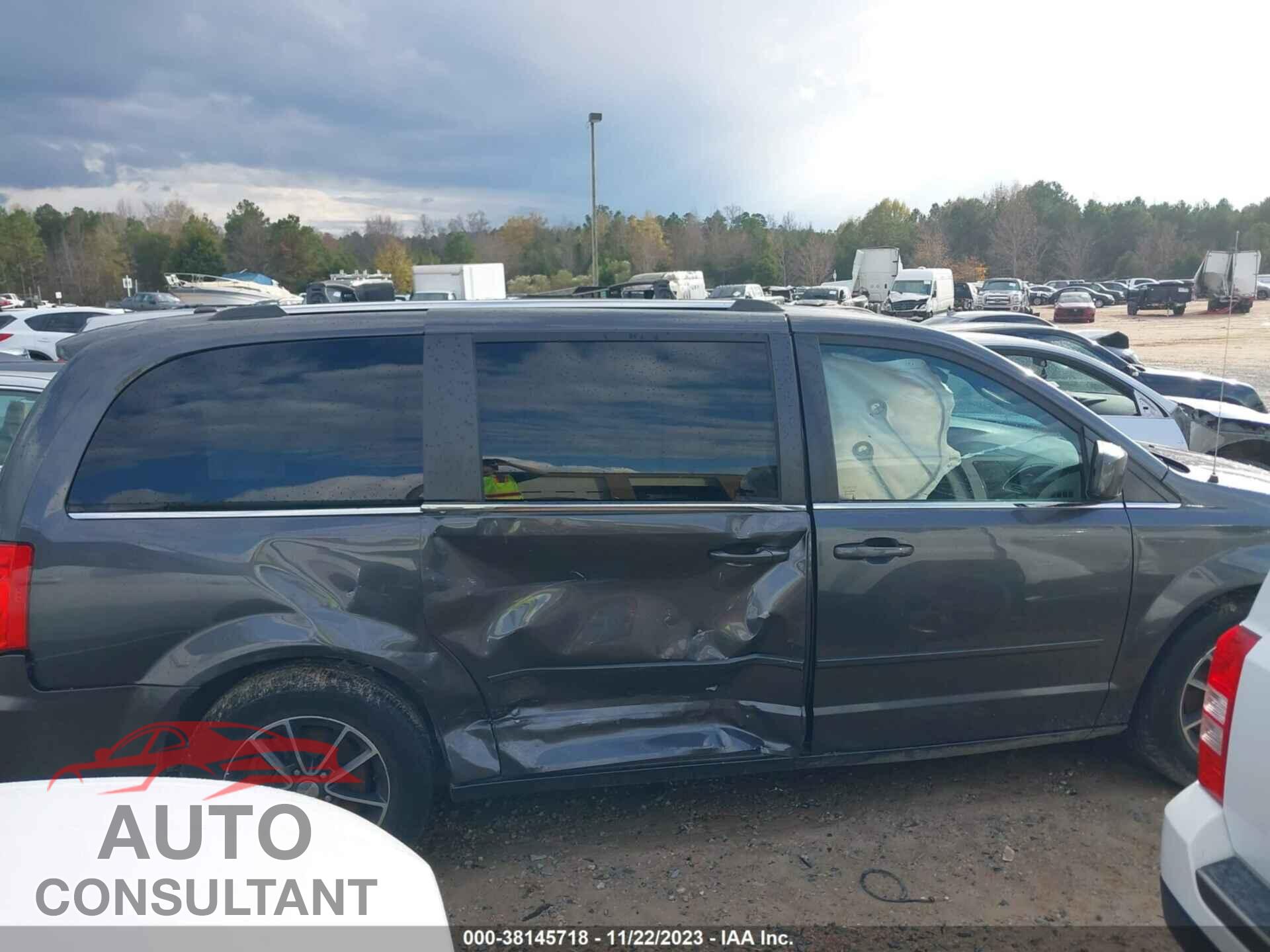 DODGE GRAND CARAVAN 2017 - 2C4RDGCG3HR827585