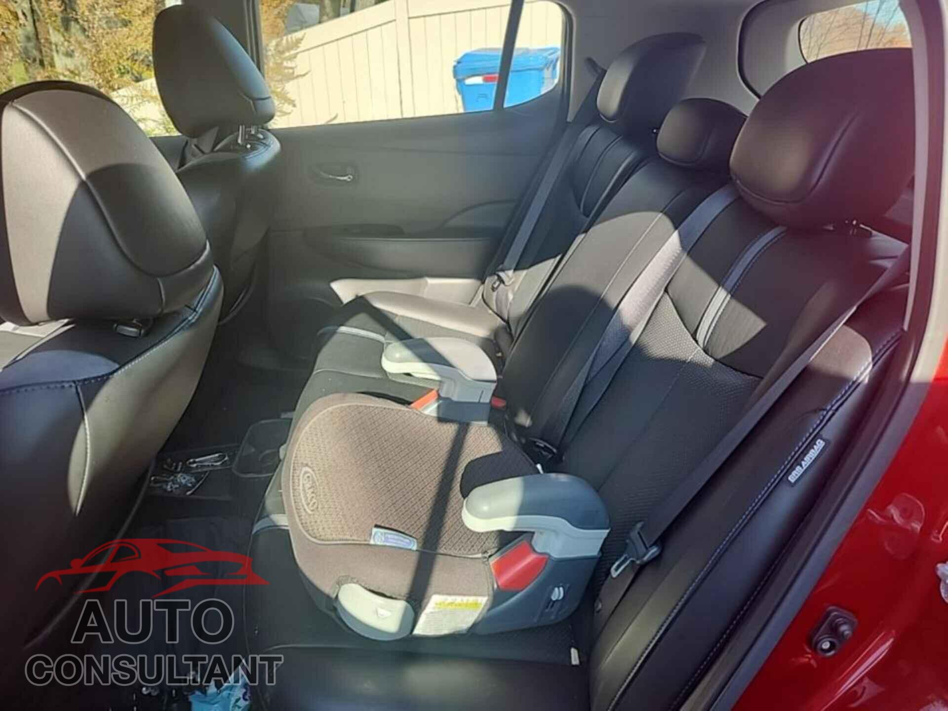 NISSAN LEAF 2022 - 1N4BZ1DV3NC553473