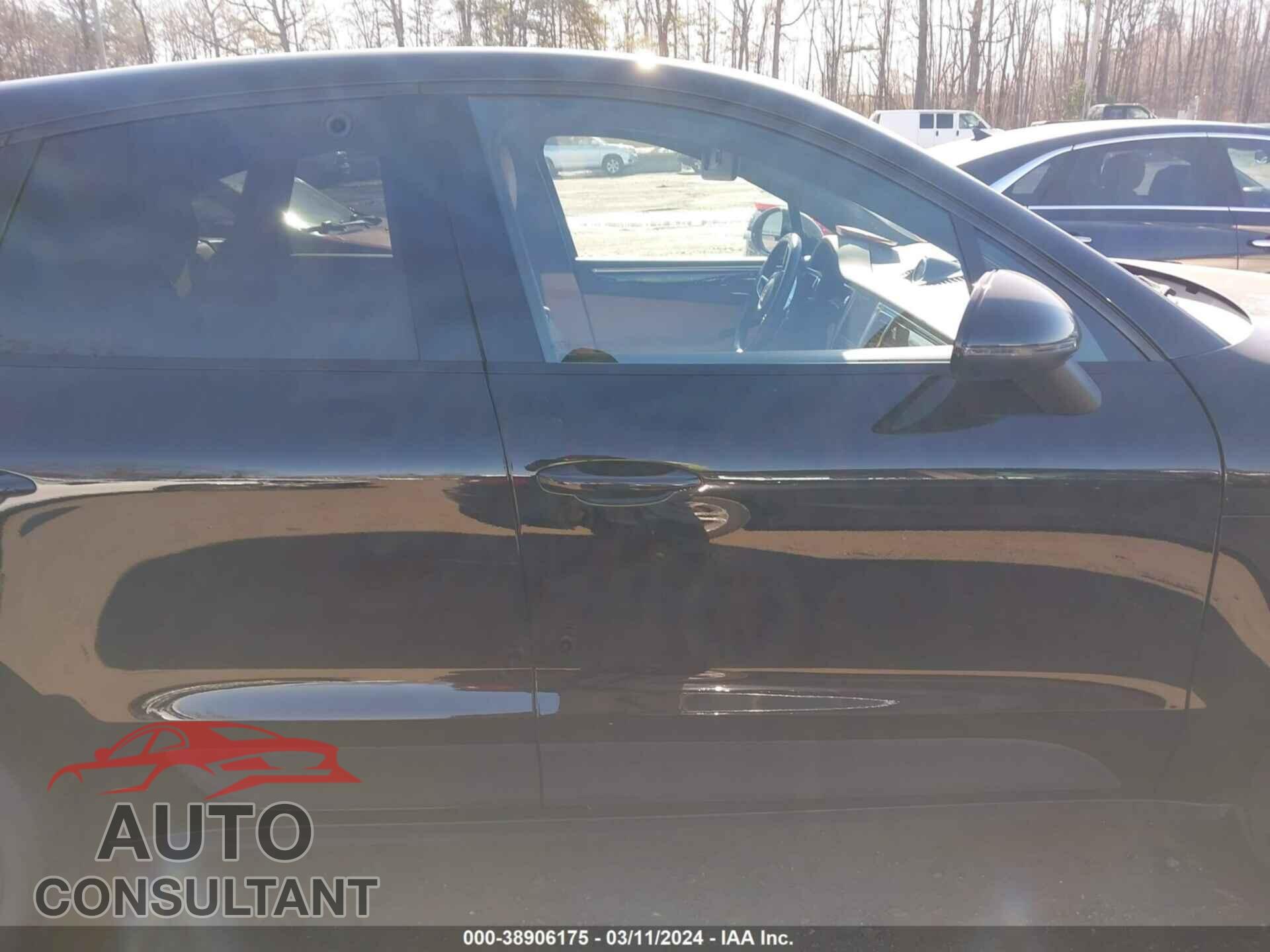 PORSCHE MACAN 2018 - WP1AA2A58JLB10283