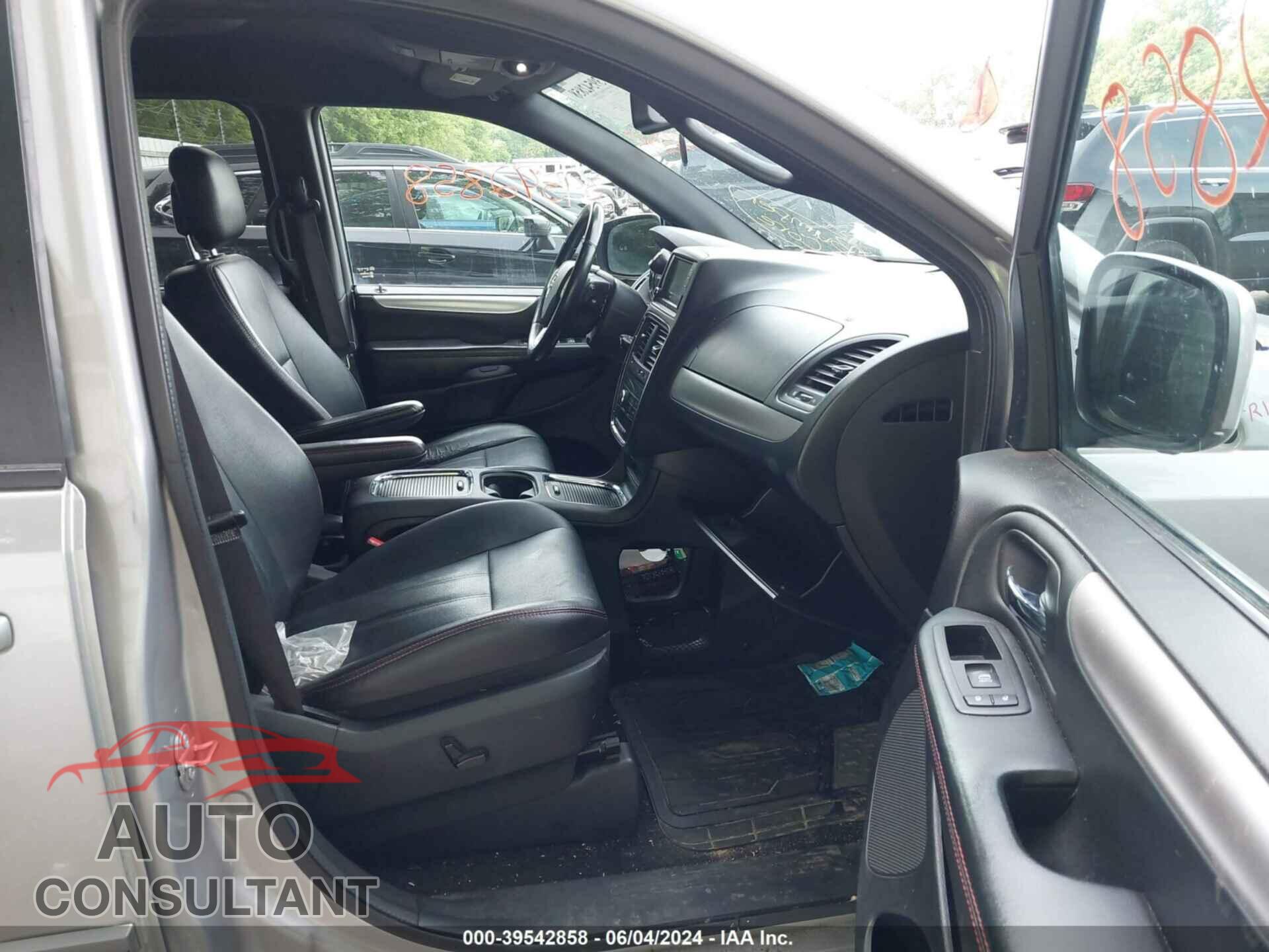 DODGE GRAND CARAVAN 2017 - 2C4RDGEG9HR715936