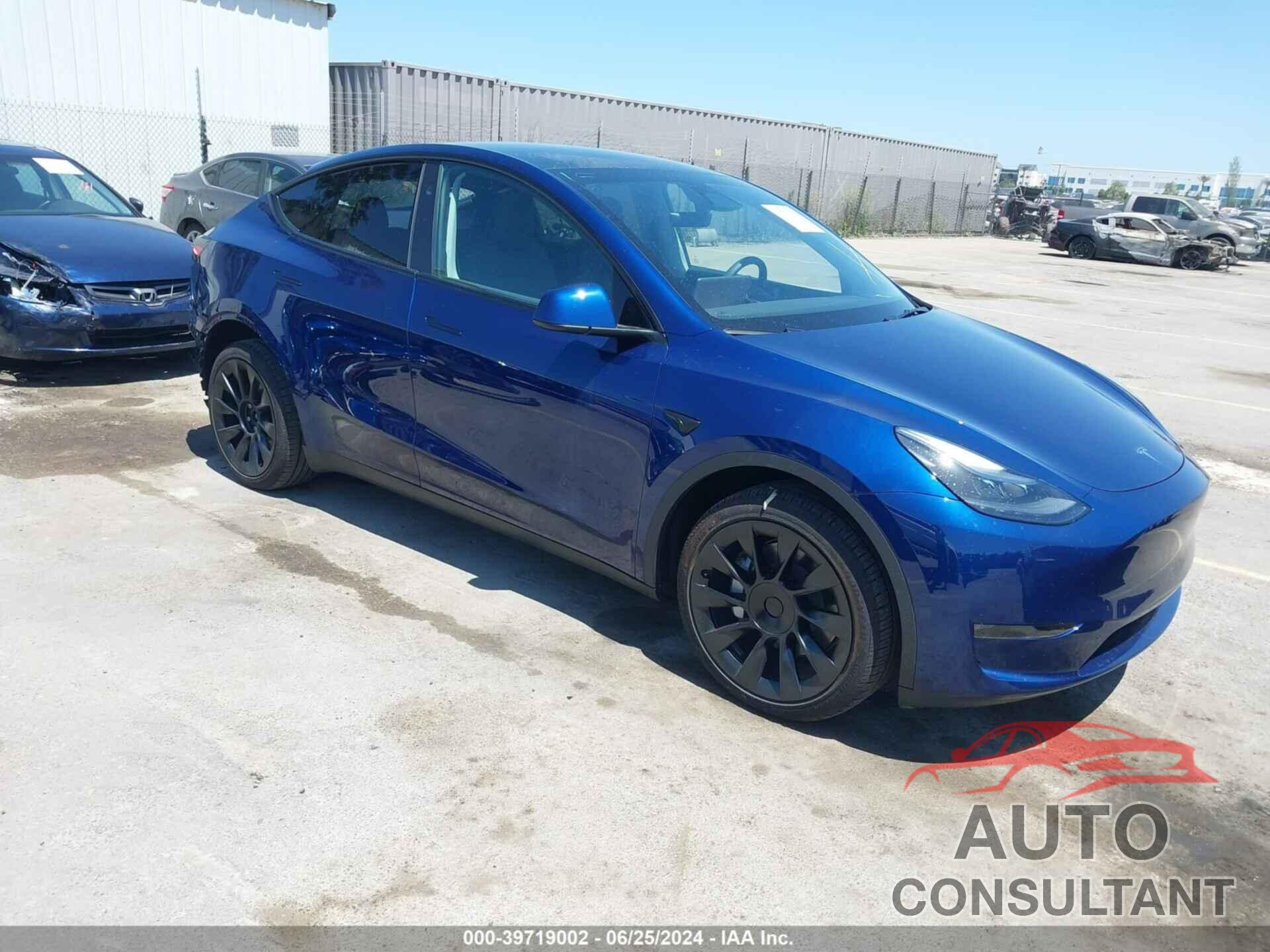 TESLA MODEL Y 2024 - 7SAYGDEEXRA223123