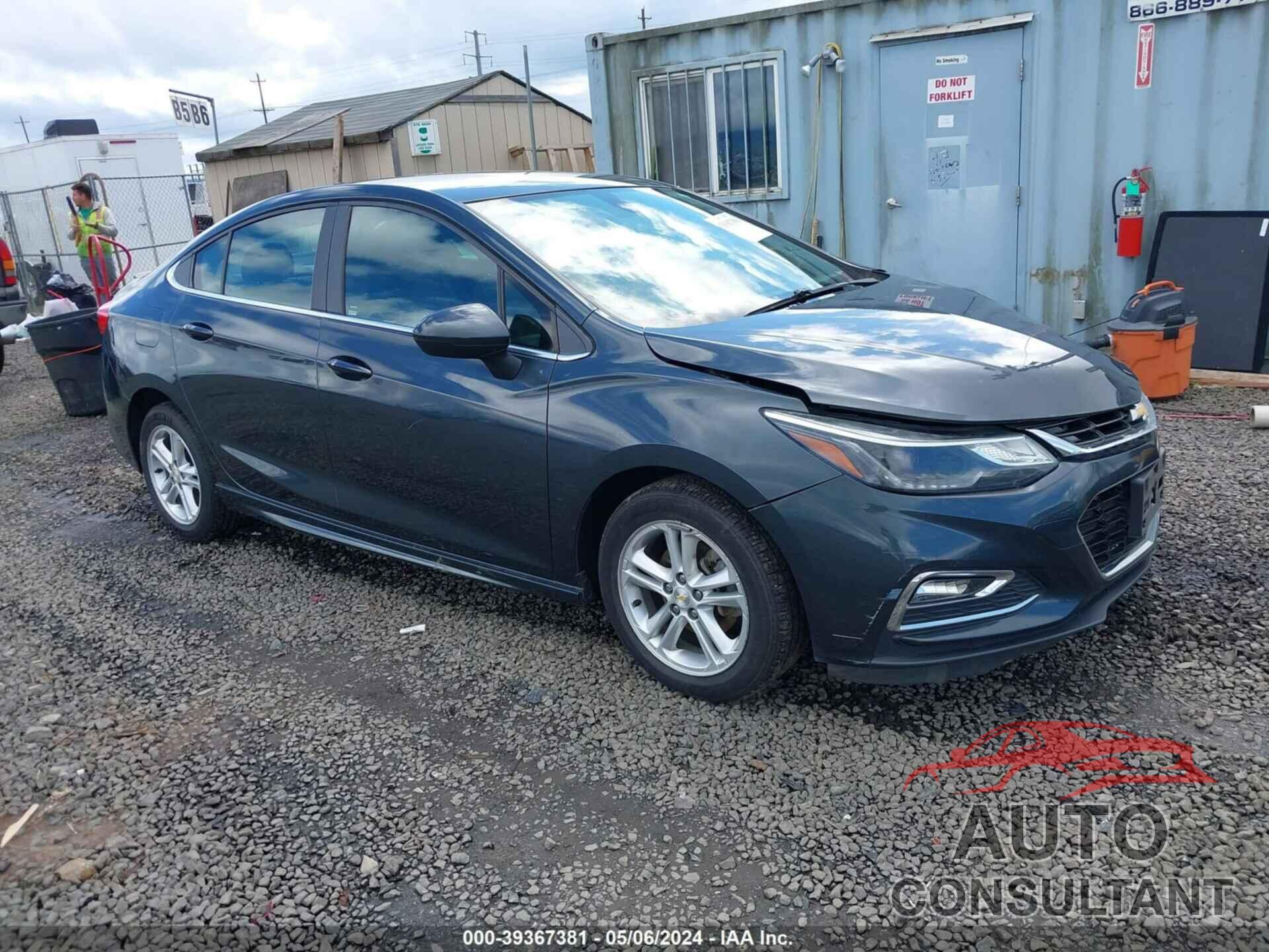 CHEVROLET CRUZE 2017 - 1G1BE5SM7H7201428