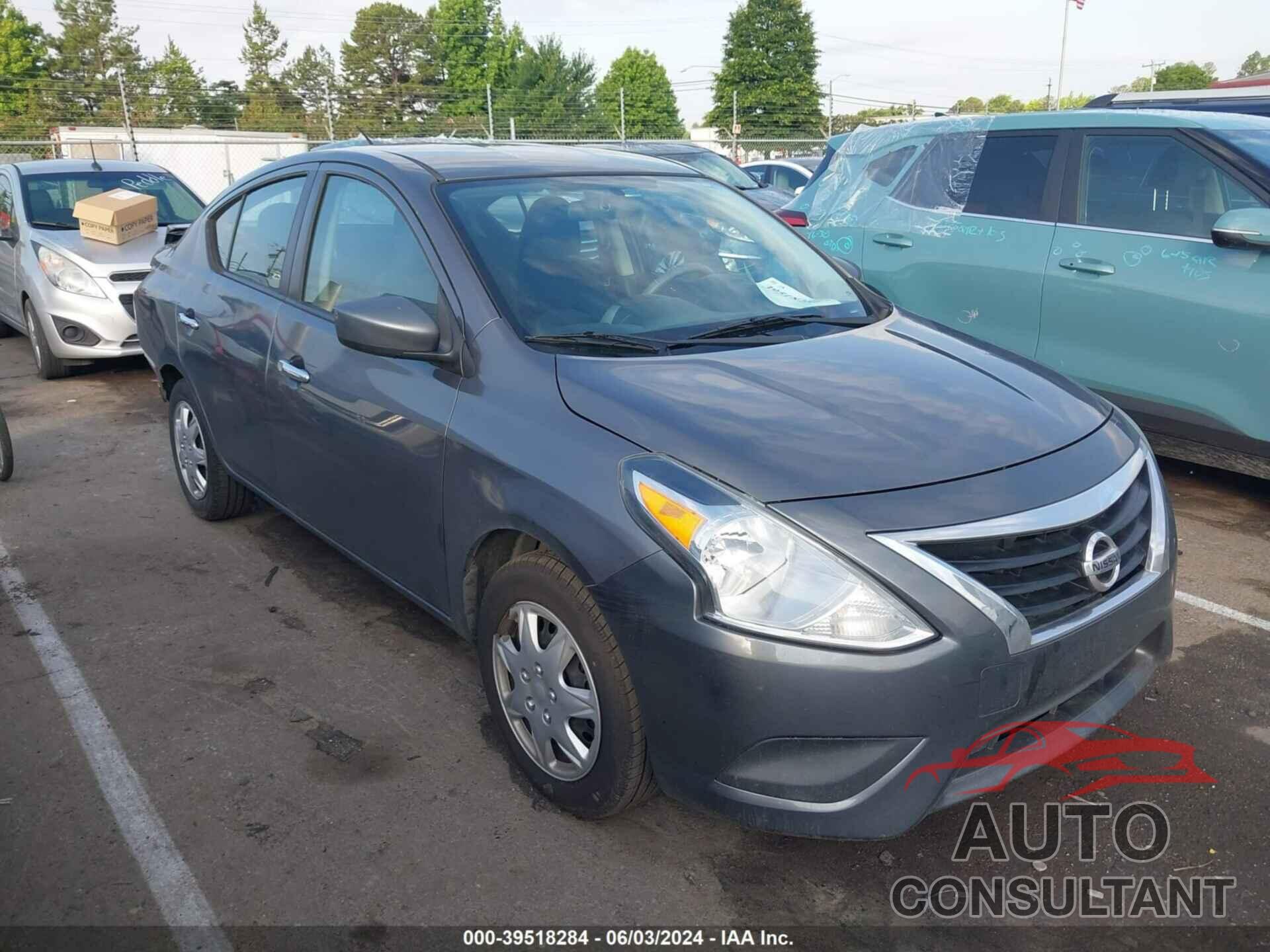 NISSAN VERSA 2017 - 3N1CN7AP8HL881826