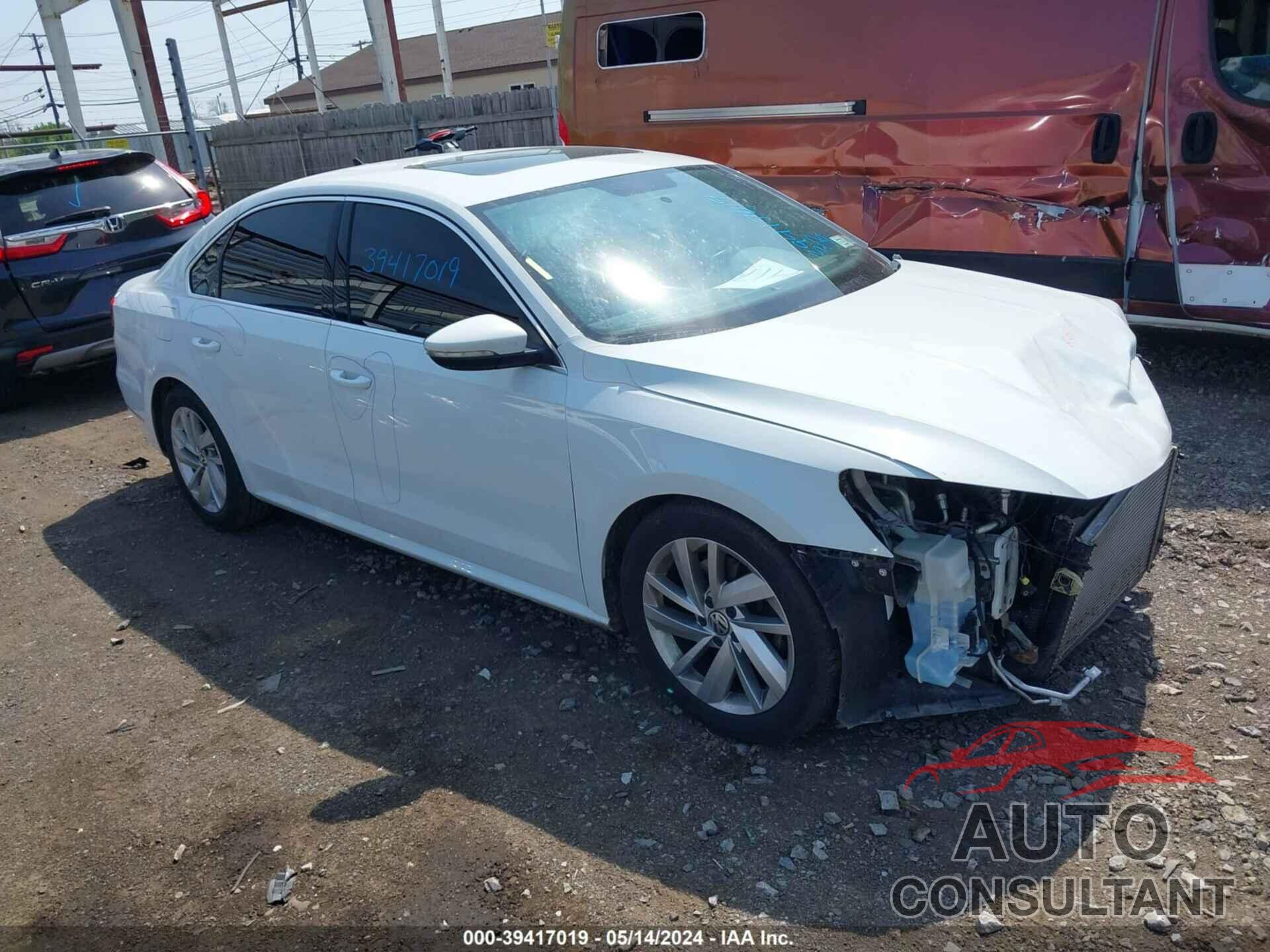 VOLKSWAGEN PASSAT 2018 - 1VWBA7A37JC008486