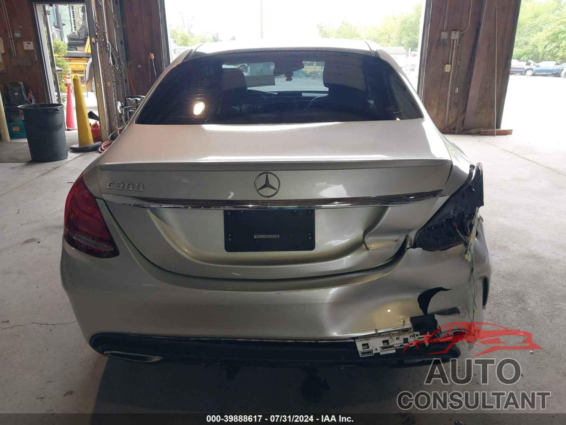 MERCEDES-BENZ C 300 2017 - 55SWF4JBXHU193477