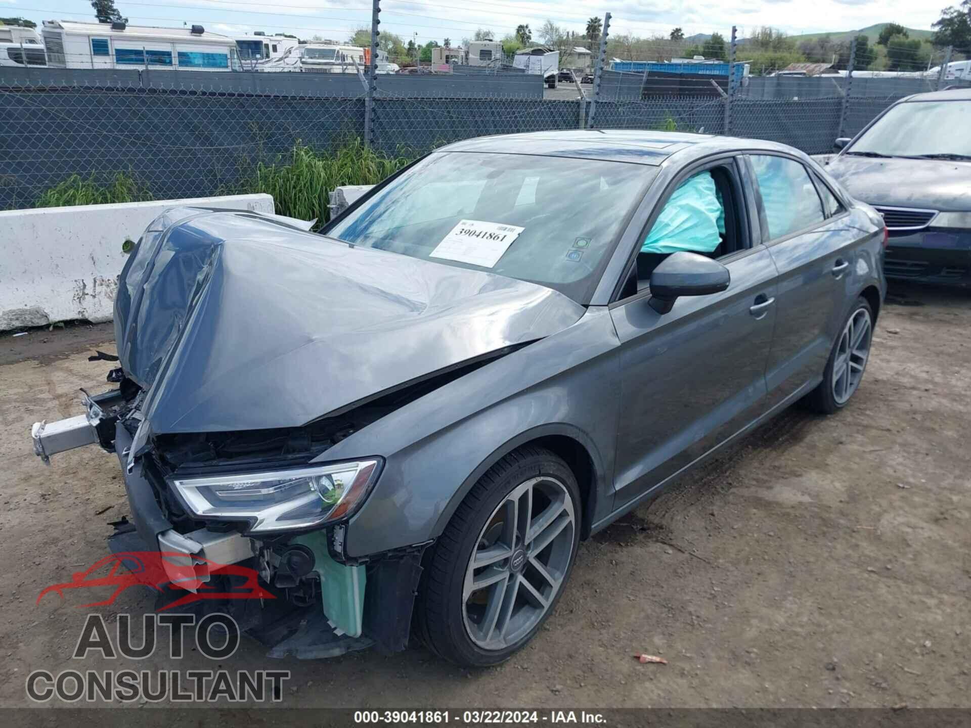 AUDI A3 2017 - WAUB8GFF7H1069678