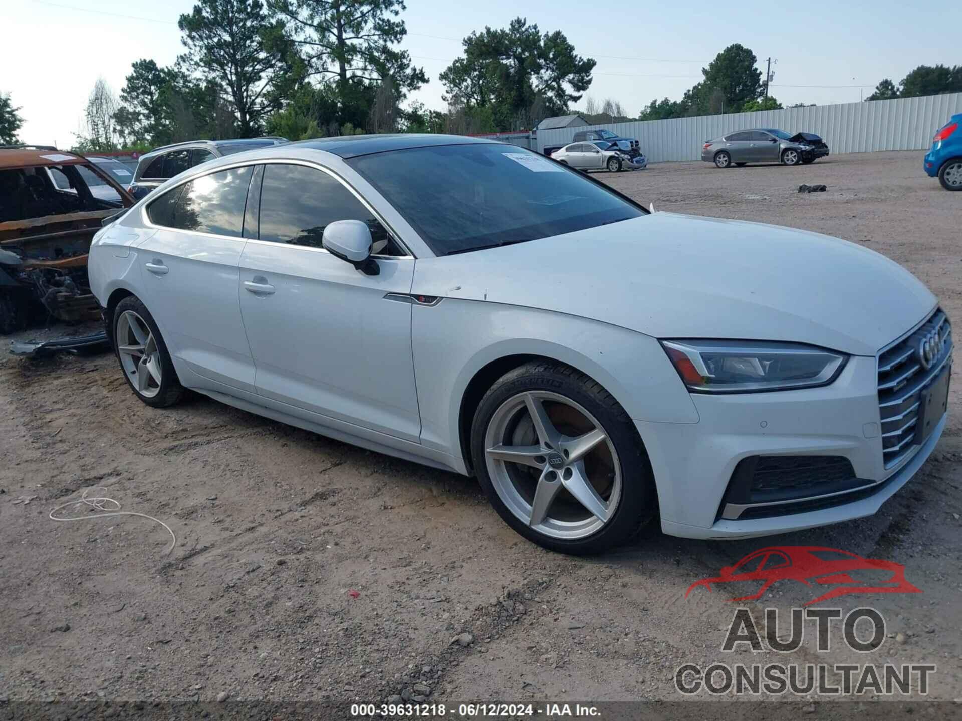 AUDI A5 2018 - WAUENCF51JA055819