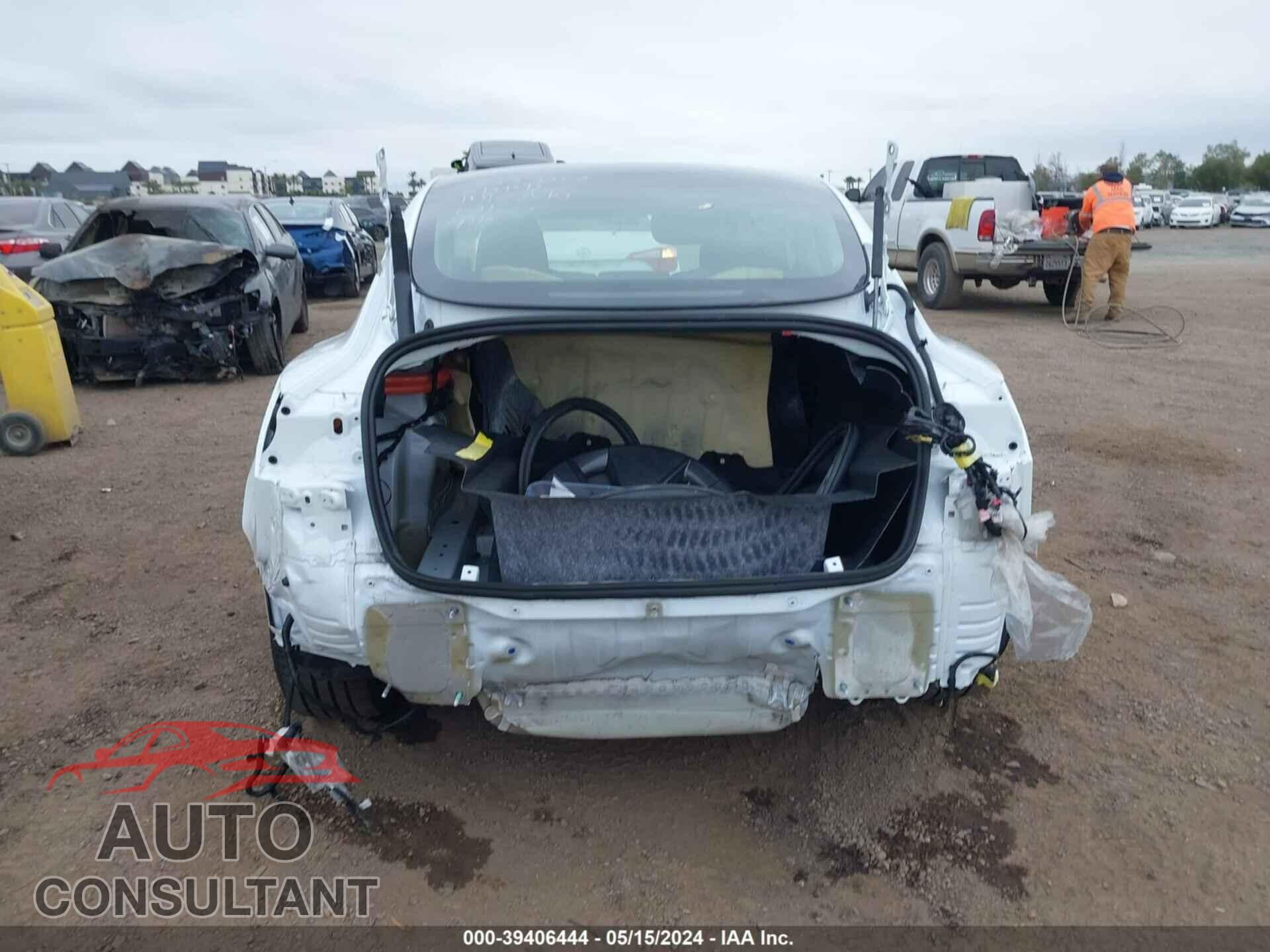 TESLA MODEL 3 2023 - 5YJ3E1EA7PF413468