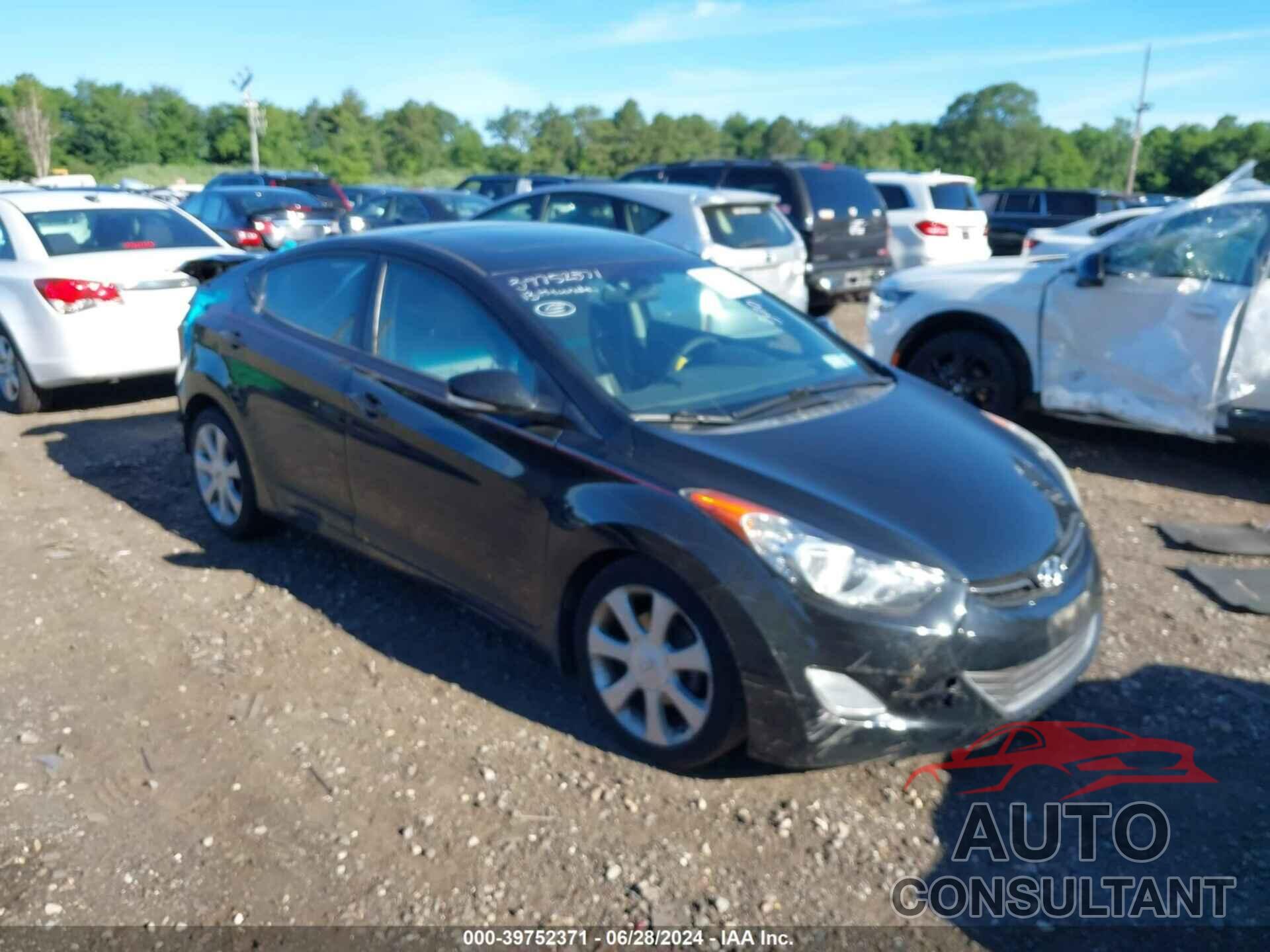 HYUNDAI ELANTRA 2013 - 5NPDH4AE5DH187076