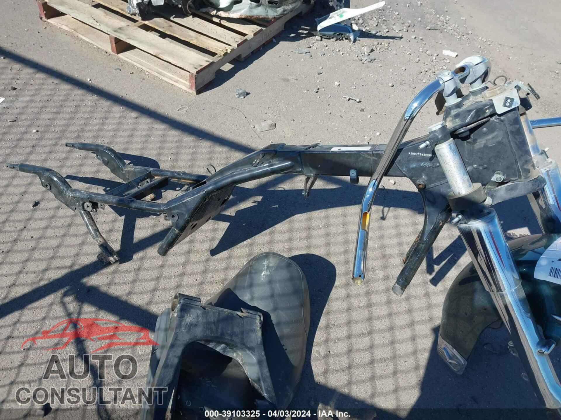 HARLEY-DAVIDSON FLHRI 2002 - FRAME