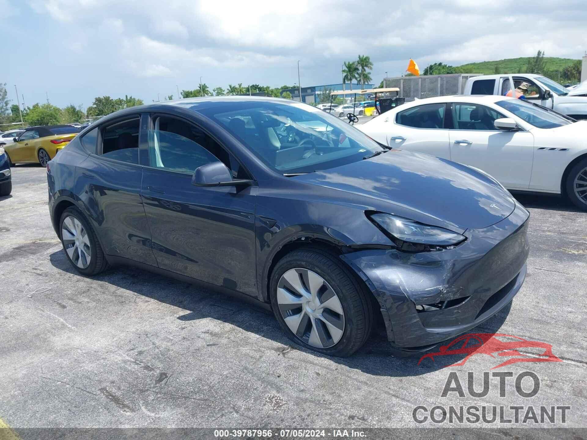 TESLA MODEL Y 2024 - 7SAYGDEE1RA254907