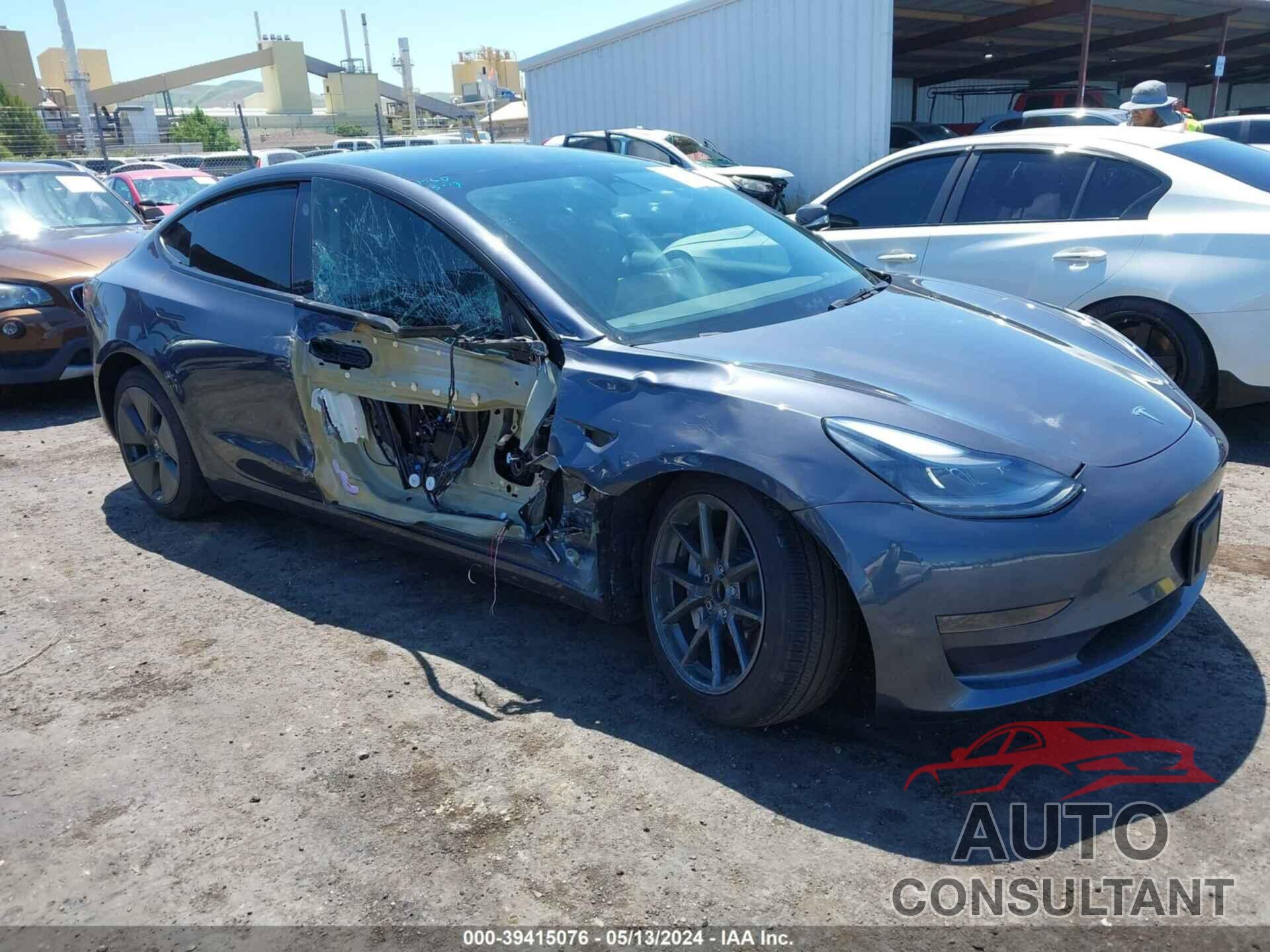 TESLA MODEL 3 2023 - 5YJ3E1EA4PF568561