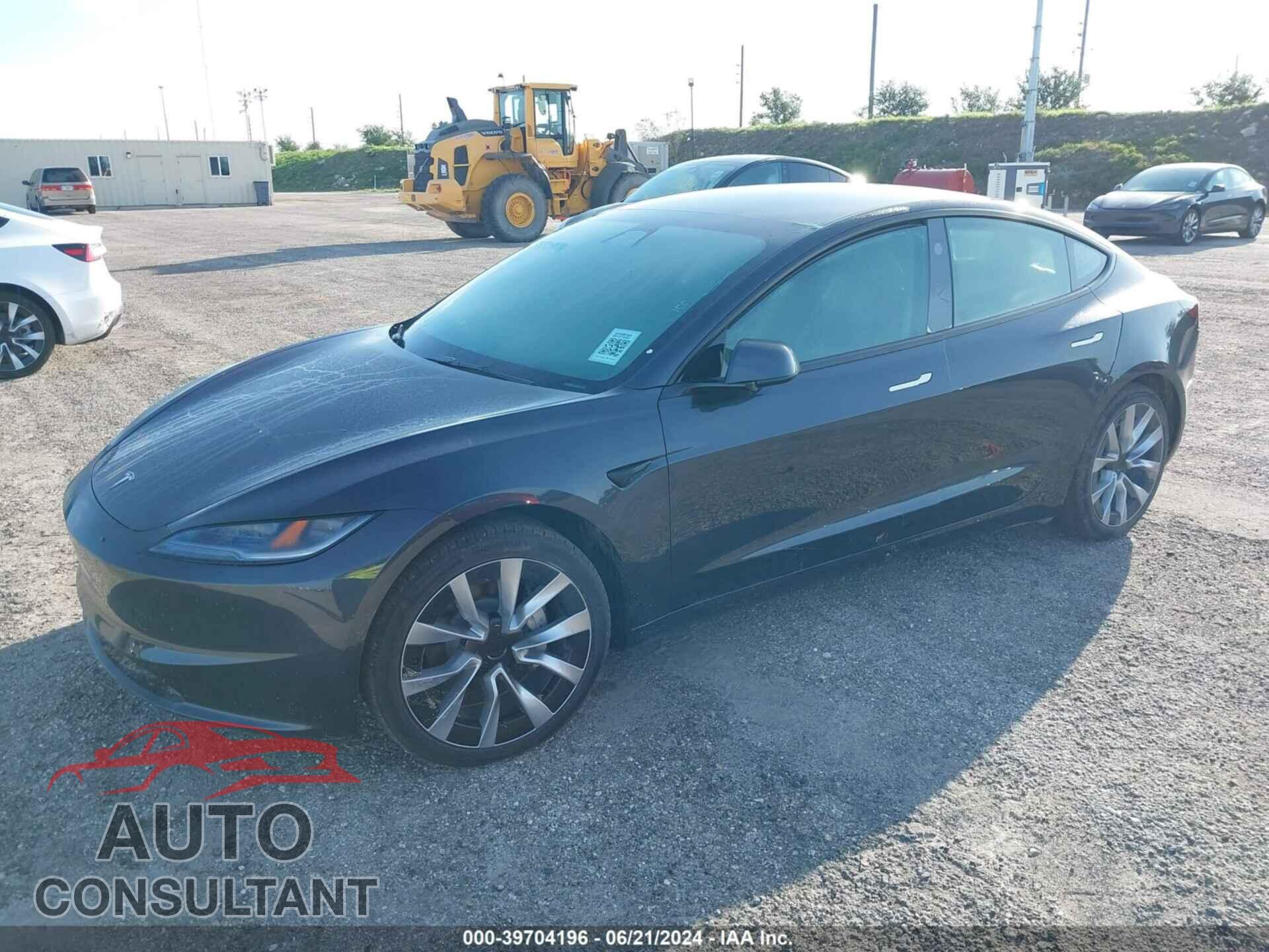 TESLA MODEL 3 2024 - 5YJ3E1EA0RF752074