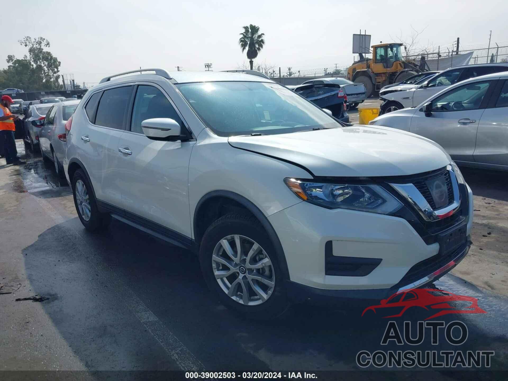 NISSAN ROGUE 2017 - KNMAT2MT4HP608876