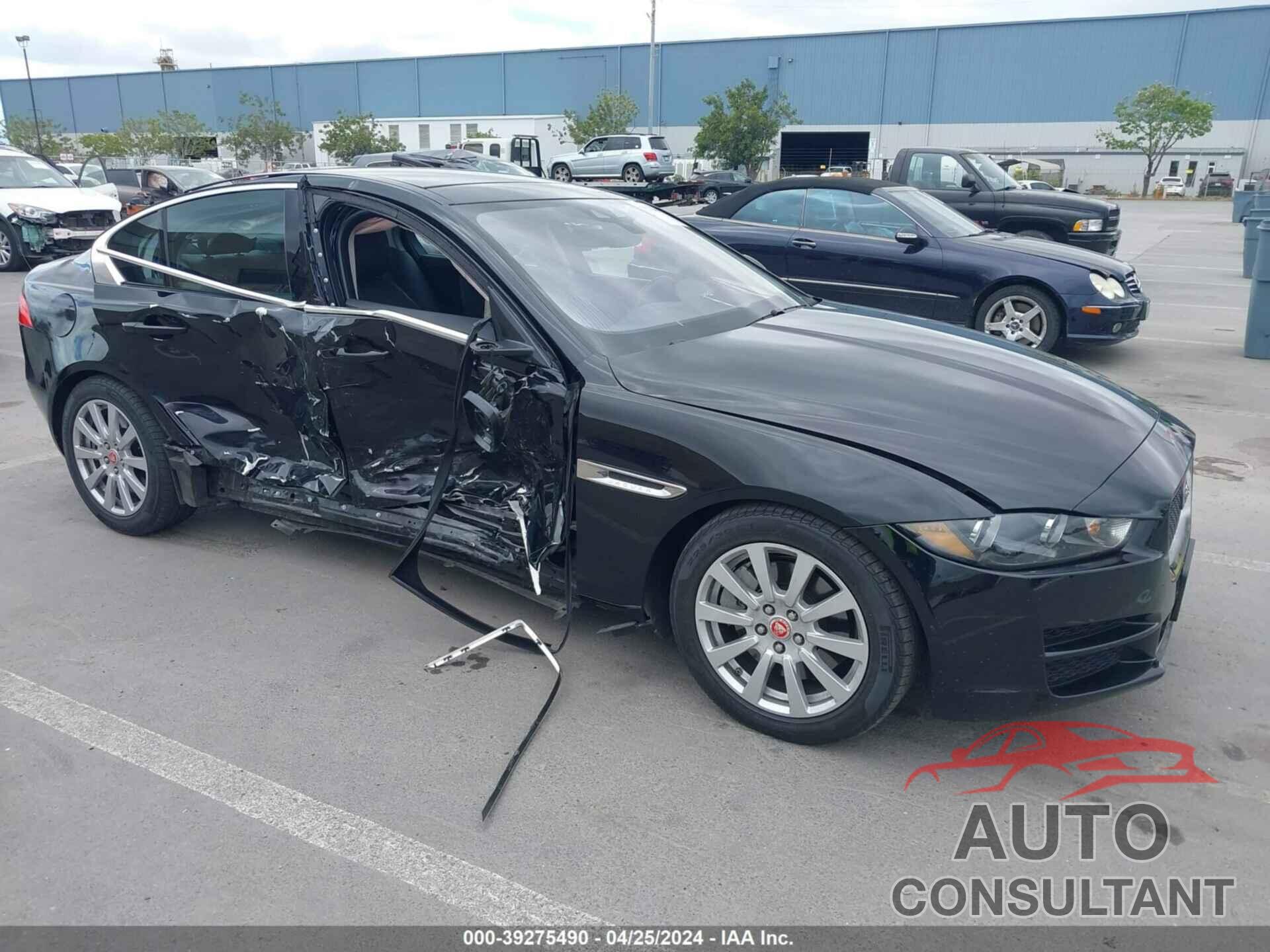 JAGUAR XE 2019 - SAJAR4FX0KCP50619