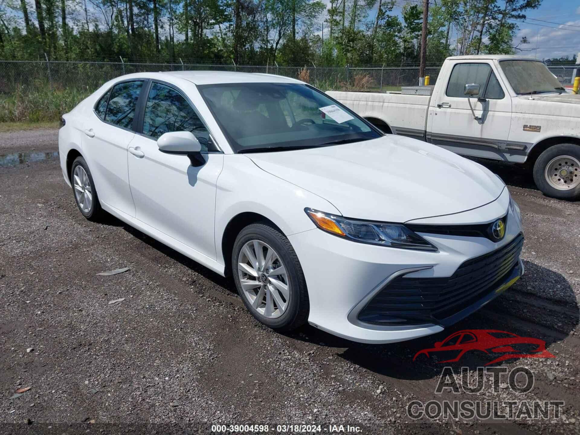 TOYOTA CAMRY 2024 - 4T1C11AK3RU879334