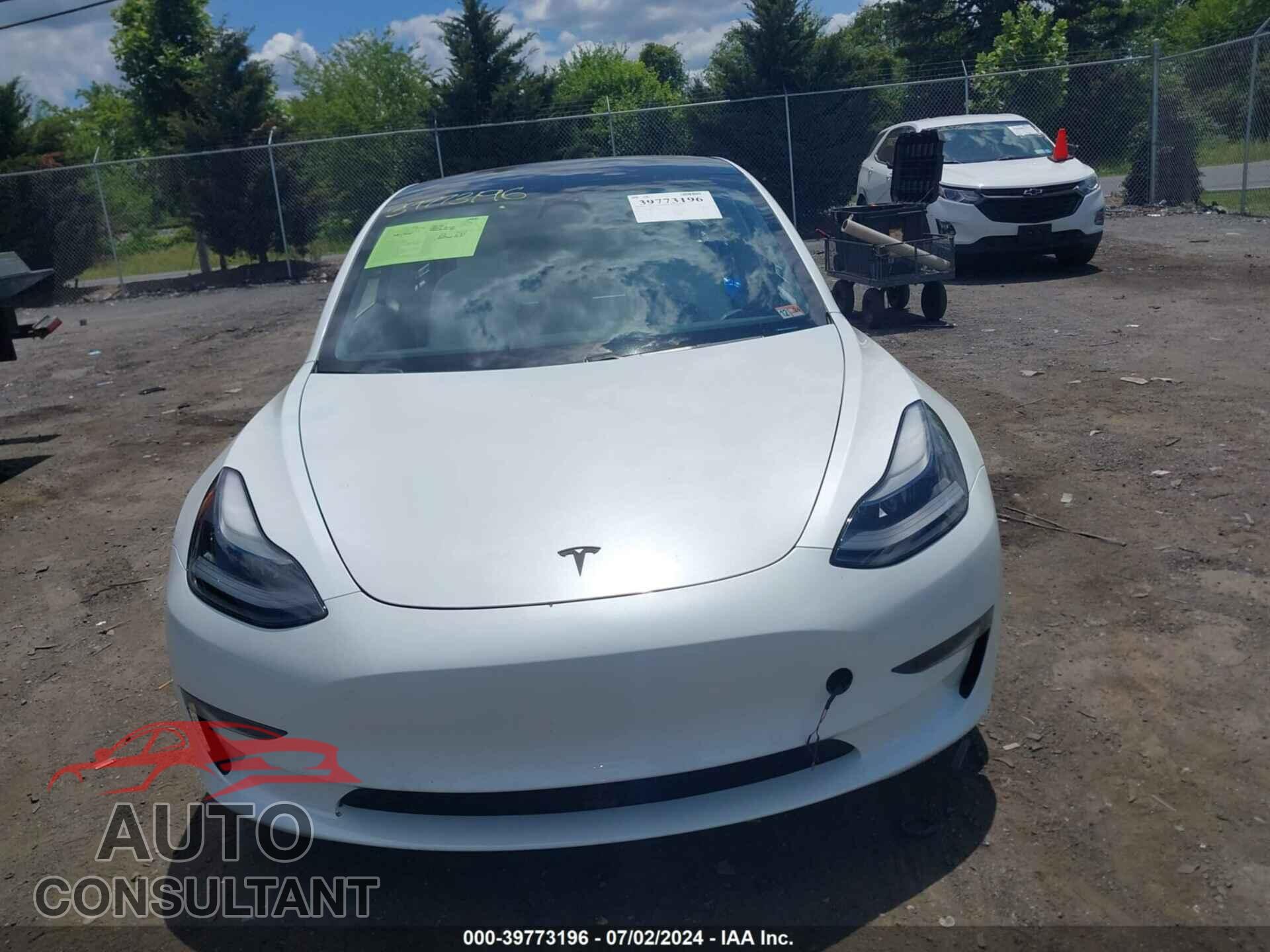 TESLA MODEL 3 2021 - 5YJ3E1EB6MF975446