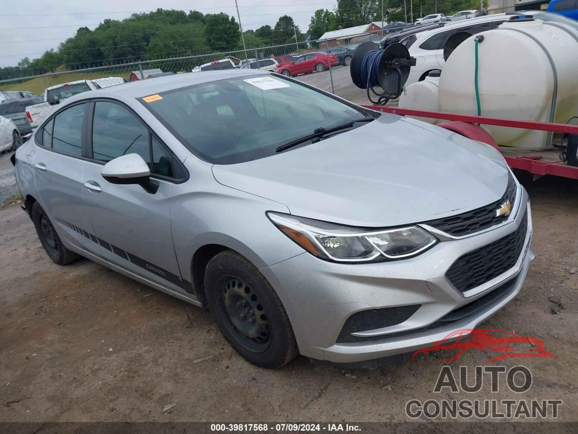 CHEVROLET CRUZE 2018 - 1G1BC5SM1J7125930