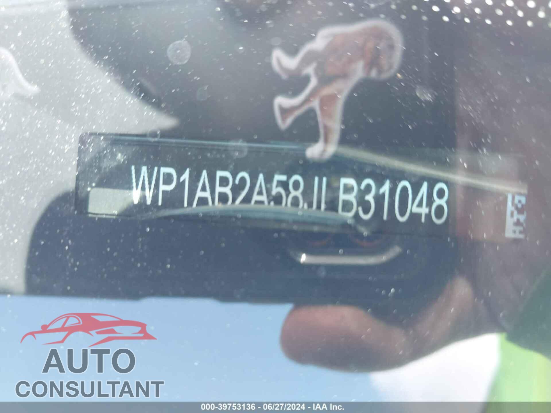 PORSCHE MACAN 2018 - WP1AB2A58JLB31048