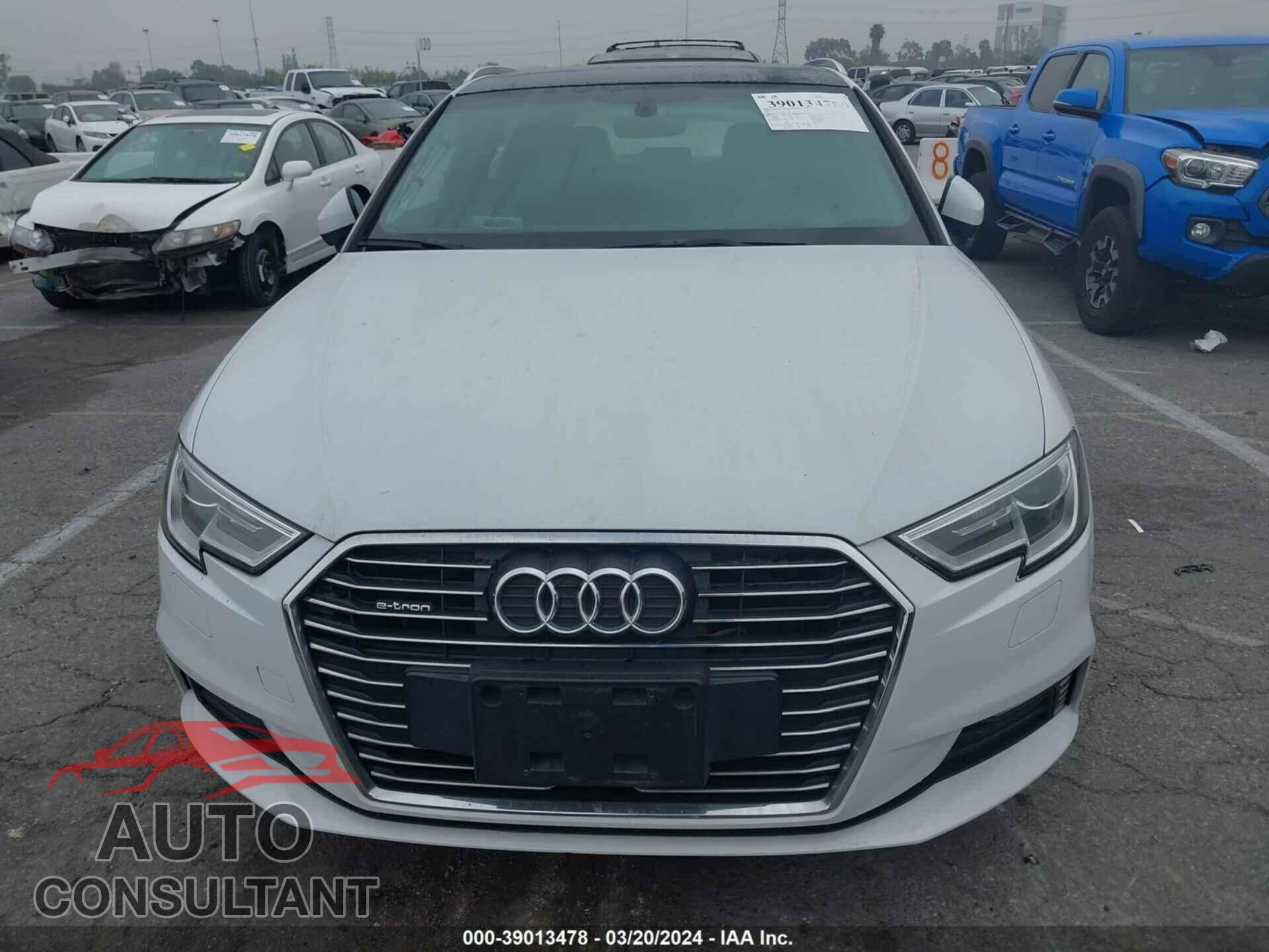 AUDI A3 2017 - WAUUPBFF7HA041152